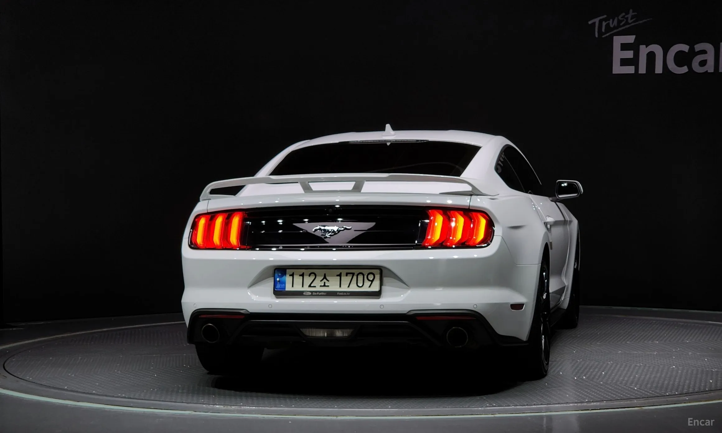 Ford Mustang превью 4