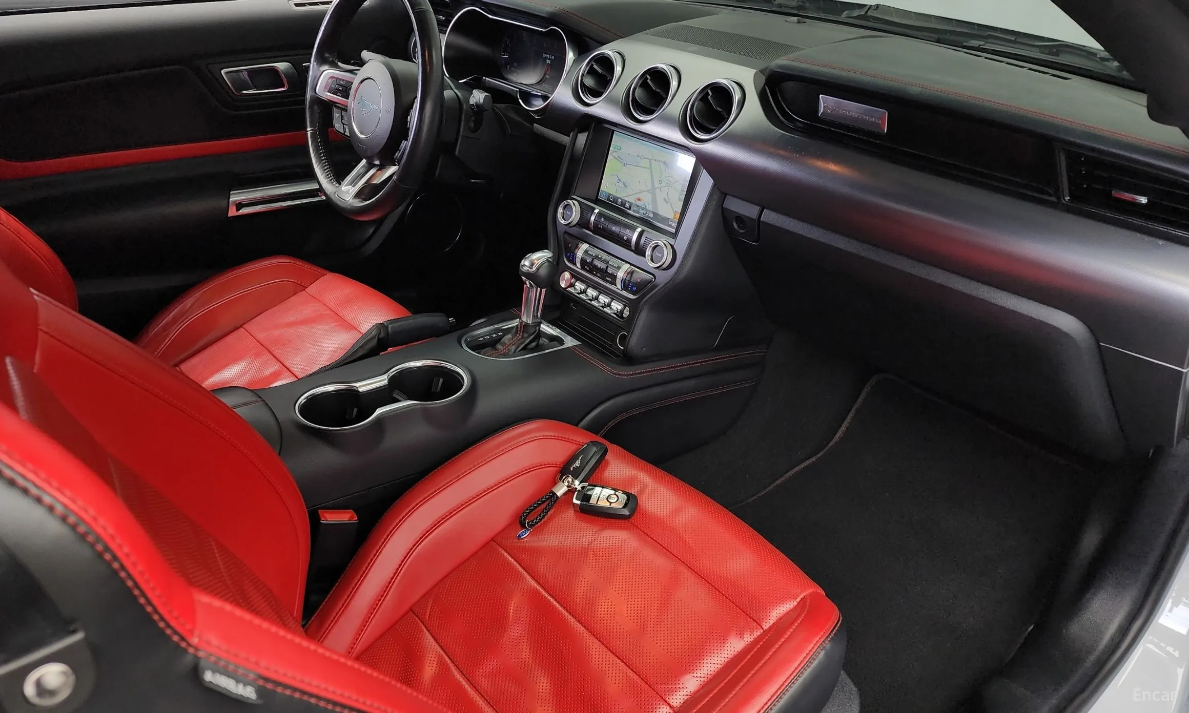 Ford Mustang превью 7