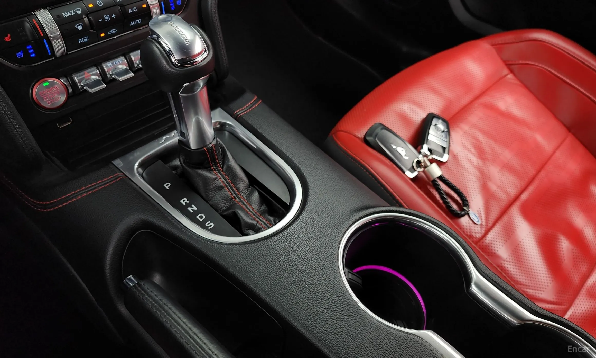 Ford Mustang превью 9