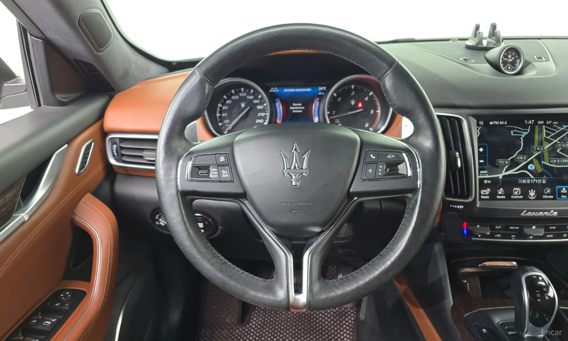 Maserati Levante превью 13
