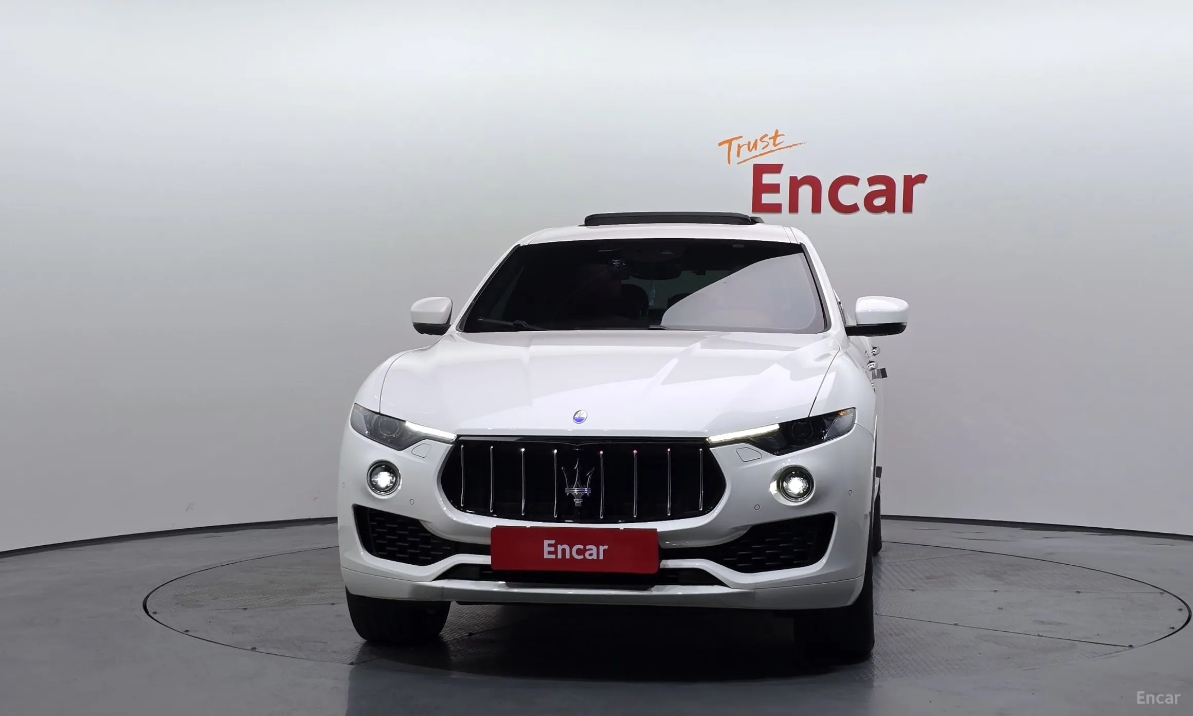 Maserati Levante превью 3