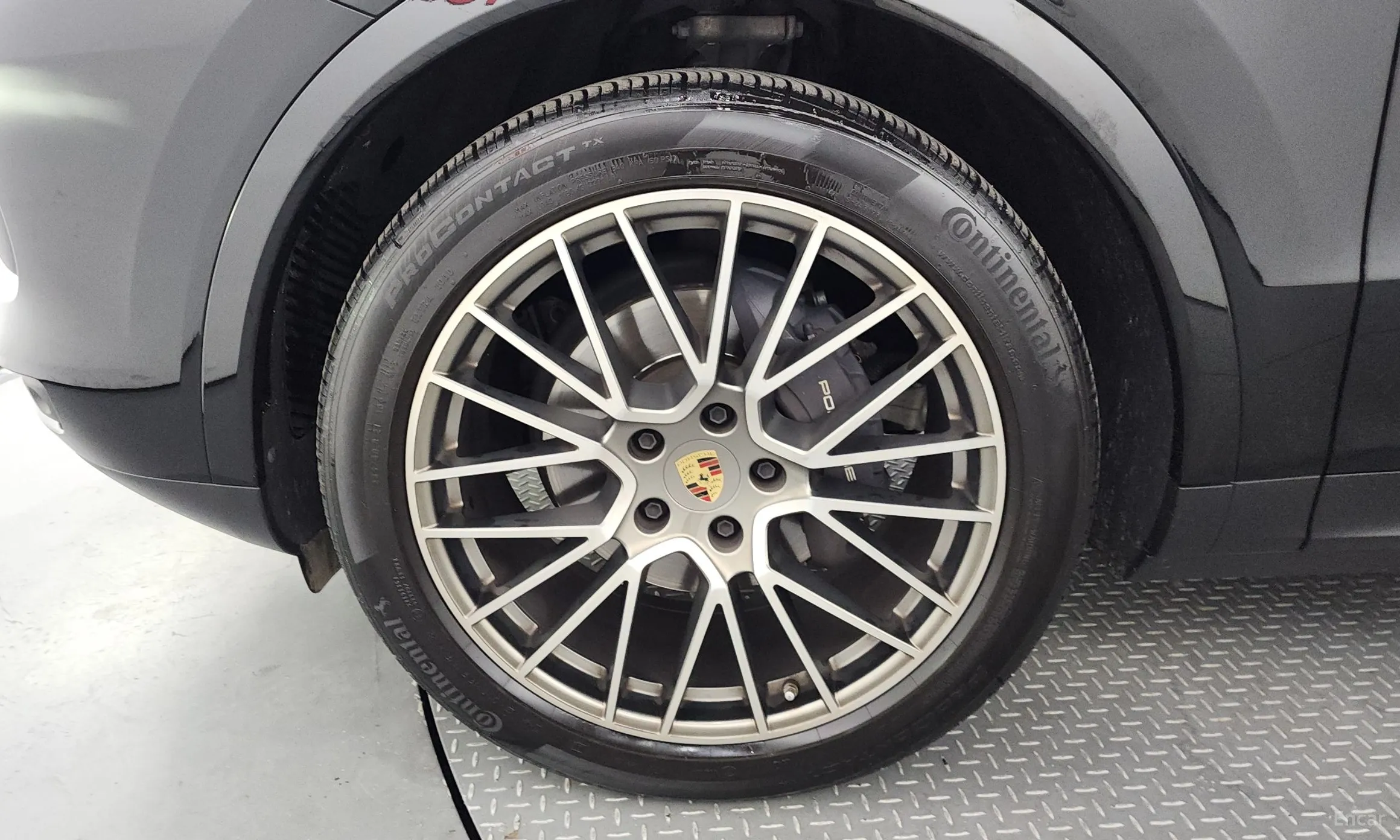 Porsche Cayenne (PO536) превью 5