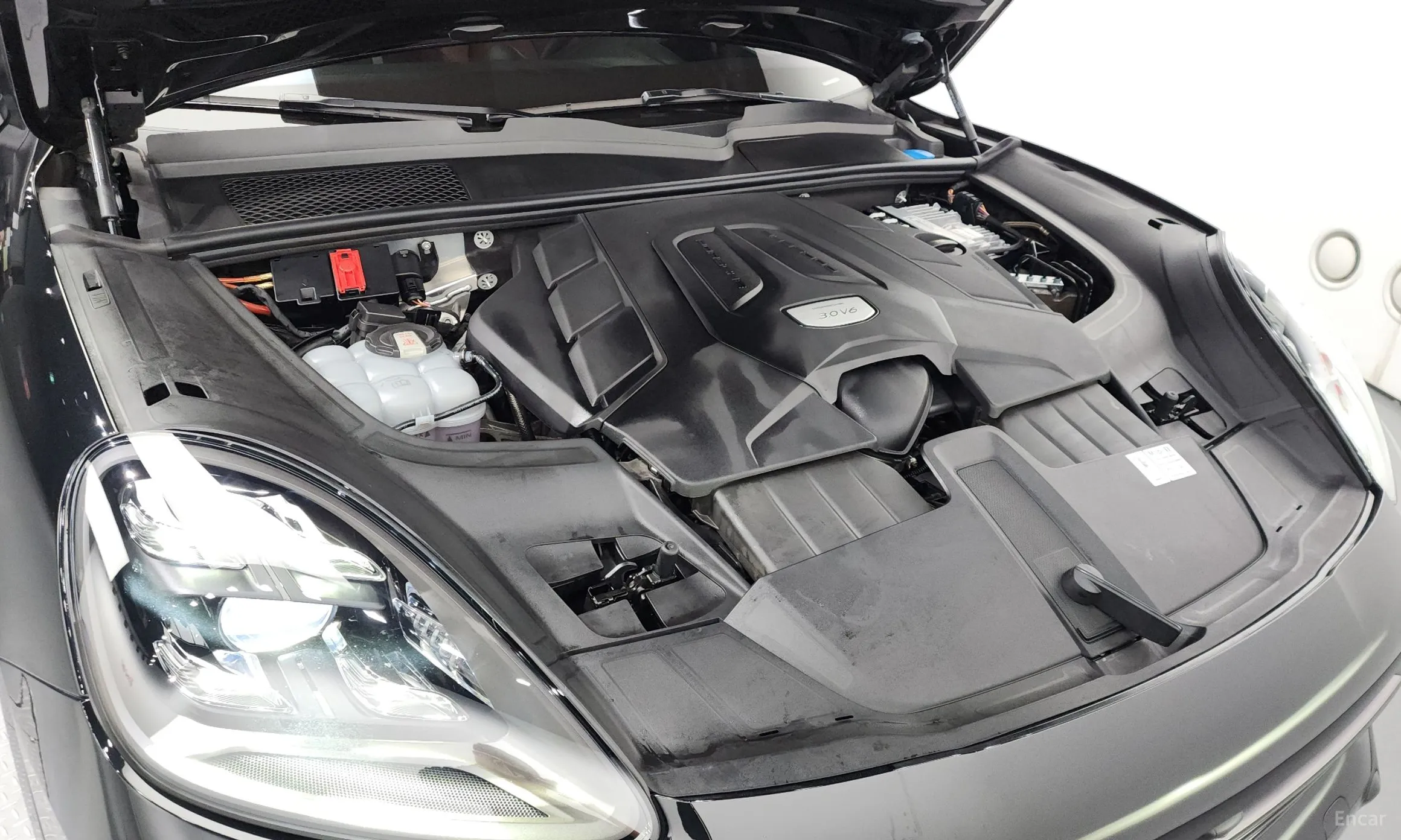 Porsche Cayenne (PO536) превью 6