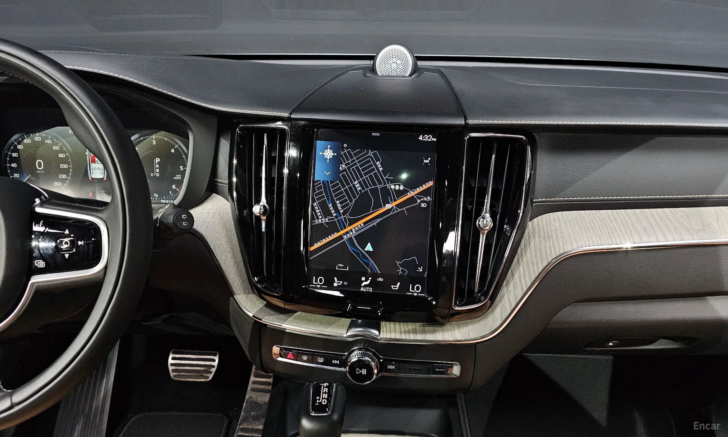 Volvo XC60 Gen 2 превью 15