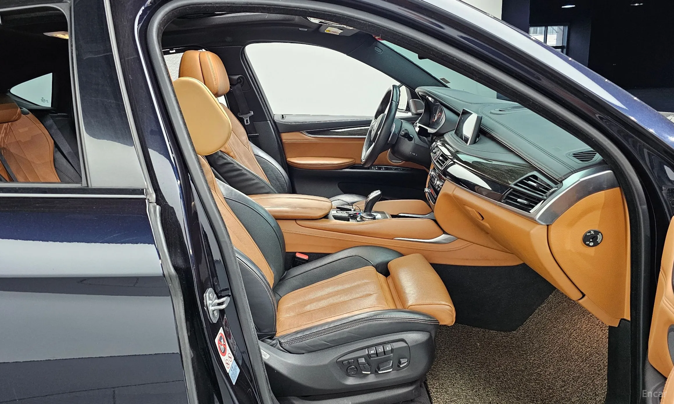 BMW X6 (F16) превью 10