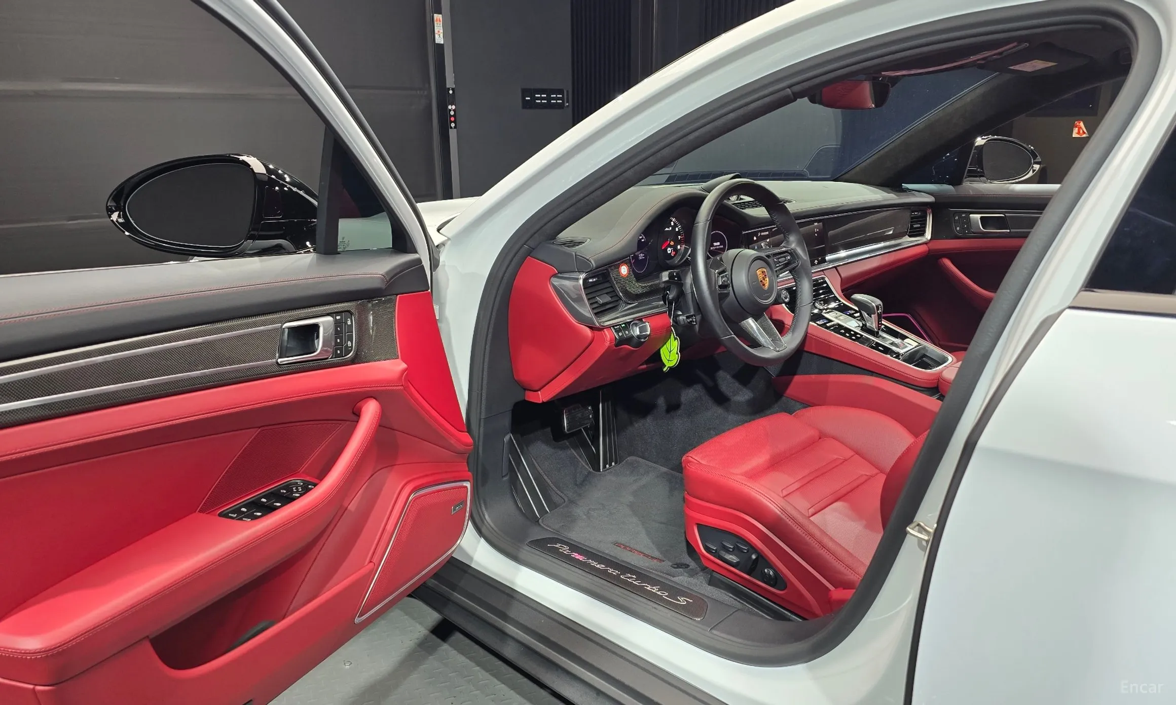 Porsche Panamera (971) превью 11
