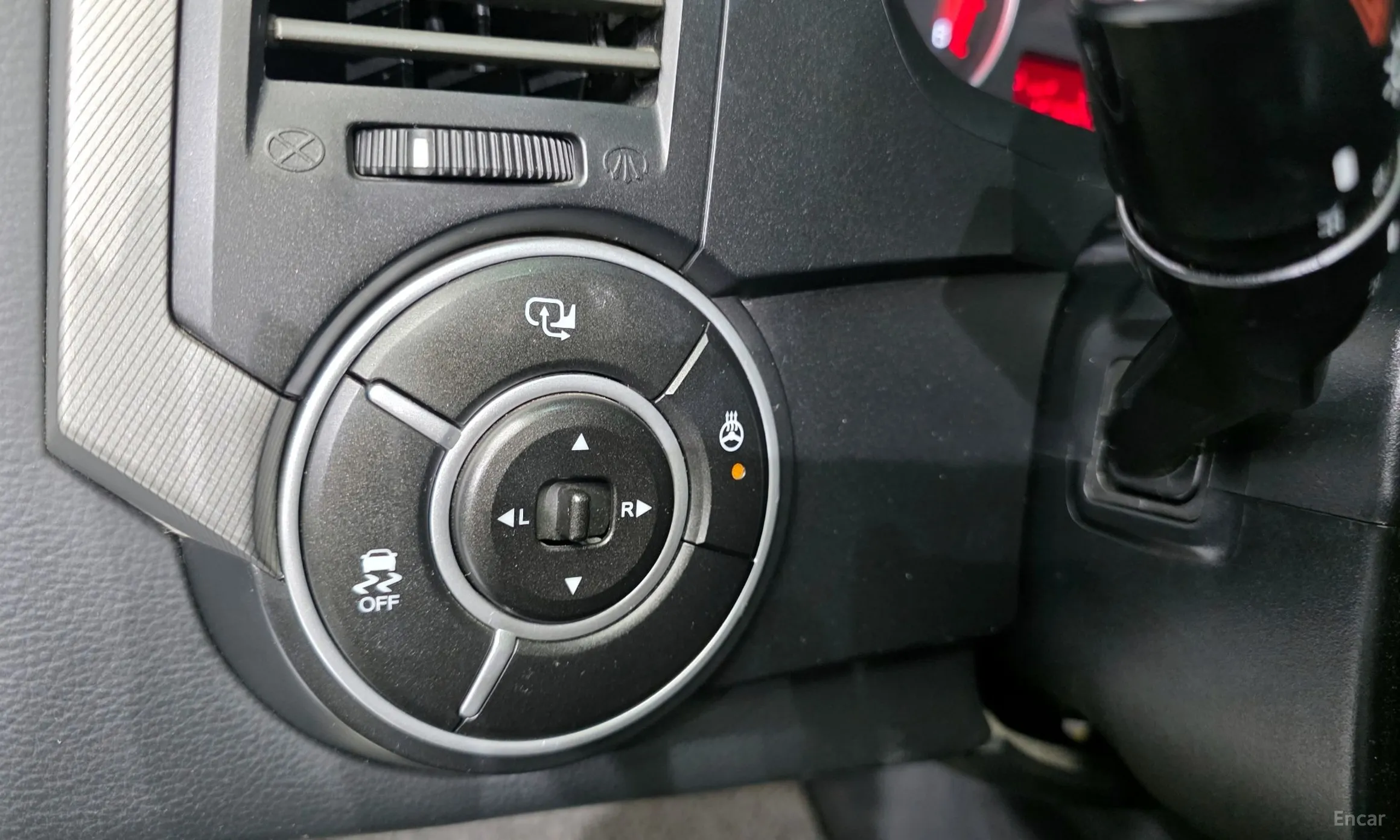 KG Mobility (SsangYong) Korando Sports превью 15
