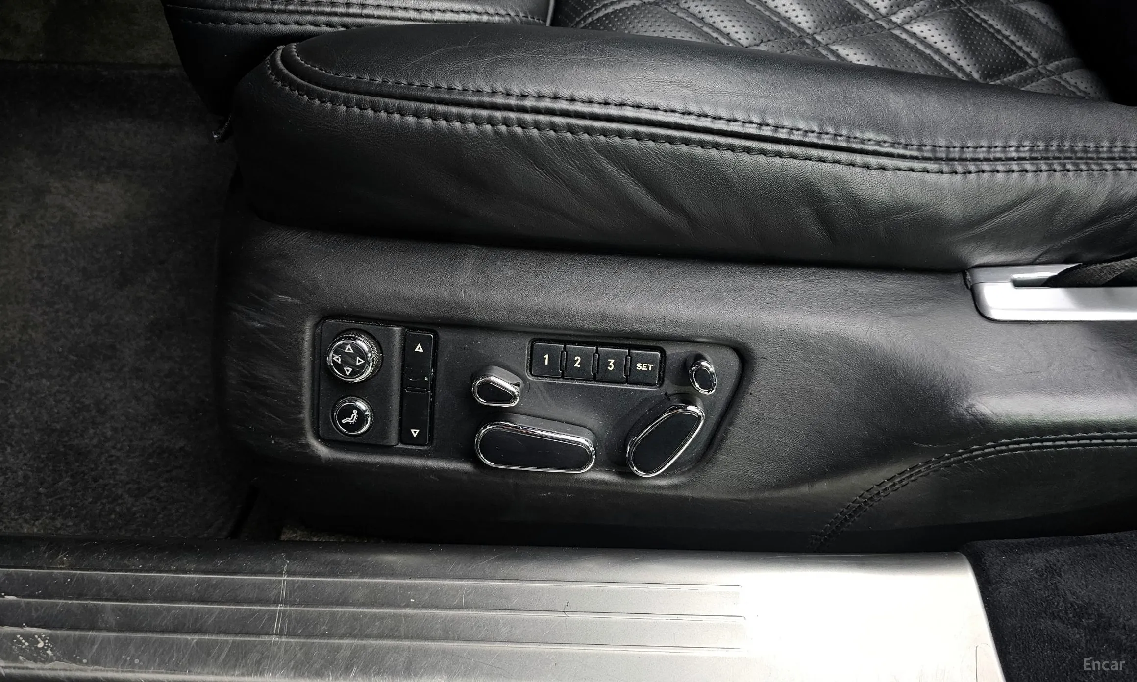 Bentley Flying Spur Gen 1 превью 14