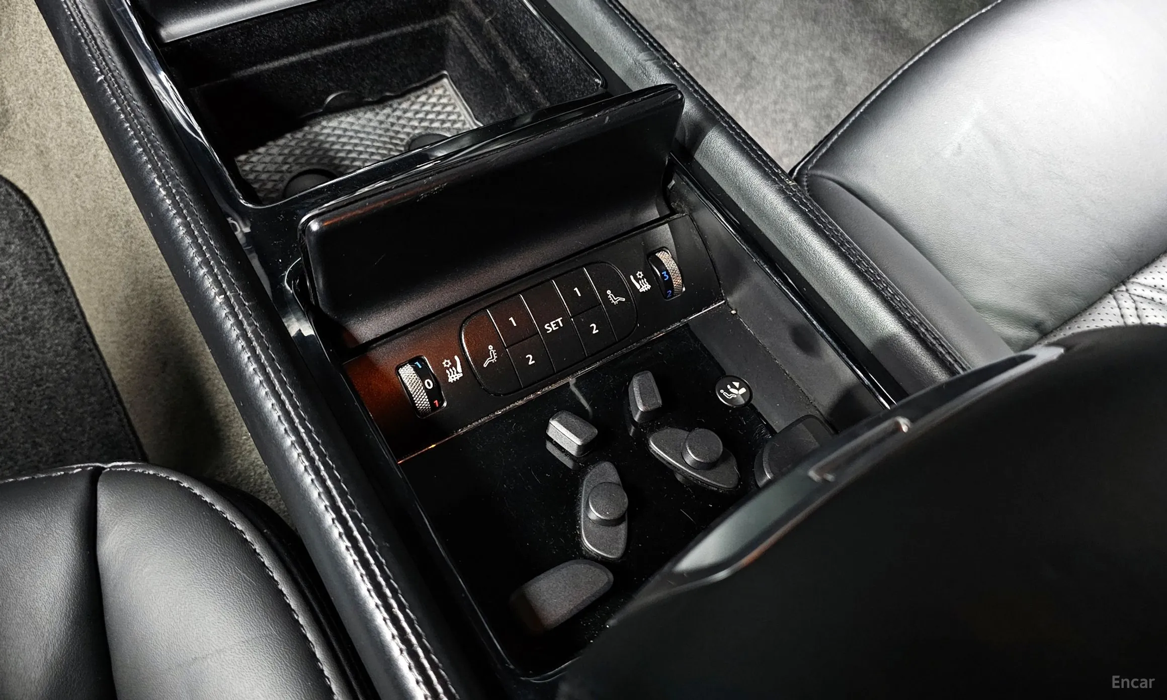 Bentley Flying Spur Gen 1 превью 19