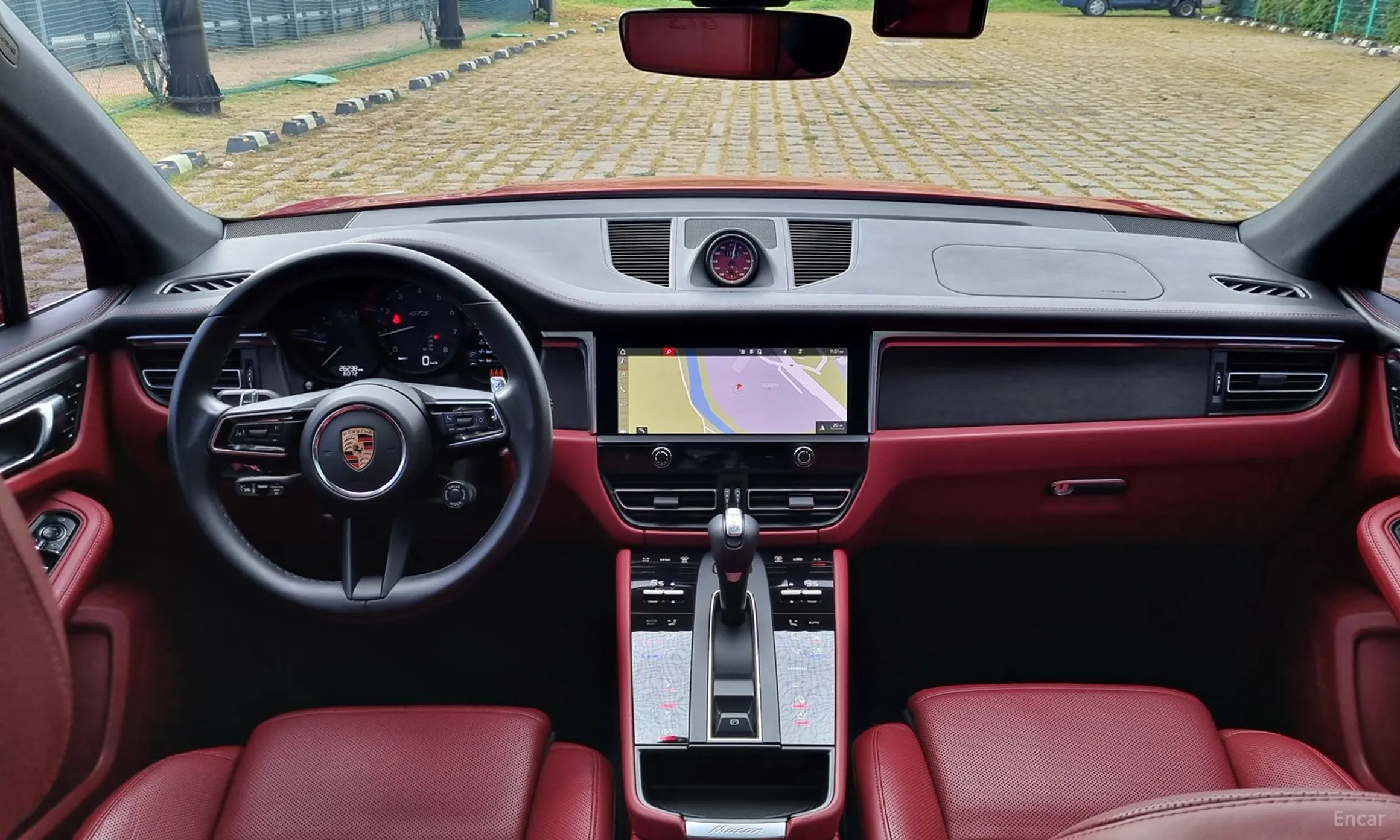 Porsche Macan превью 10