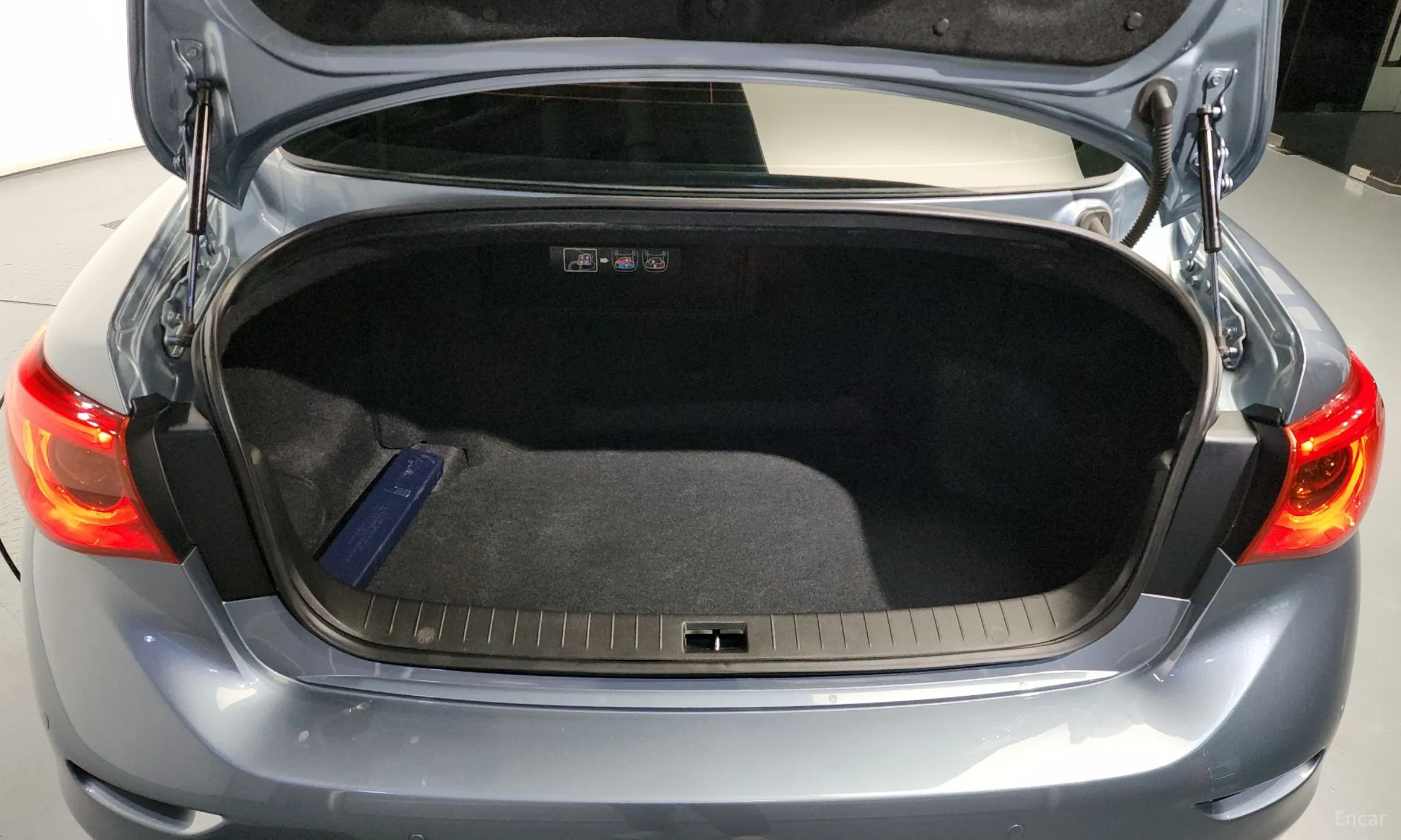 Infiniti Q50 превью 20