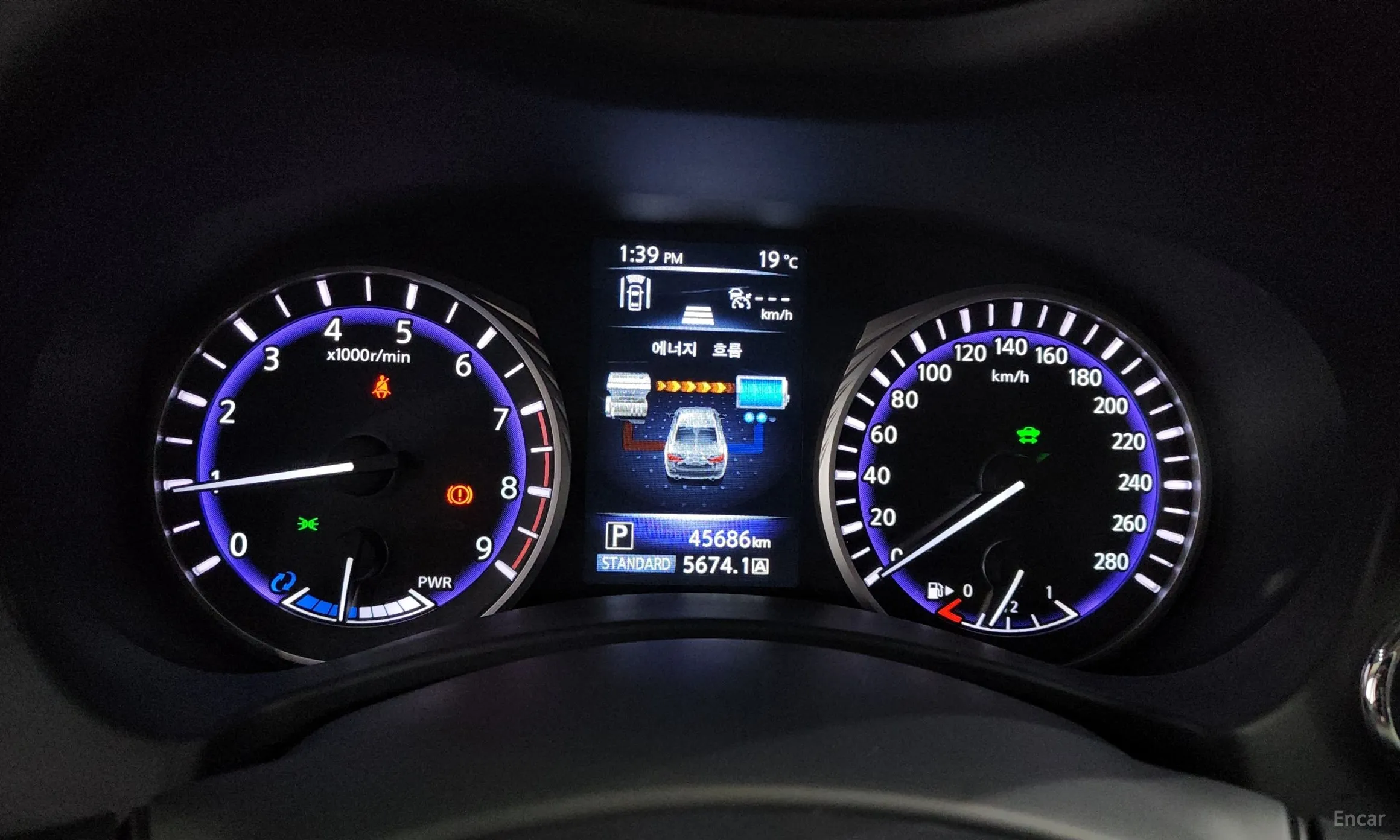 Infiniti Q50 превью 8
