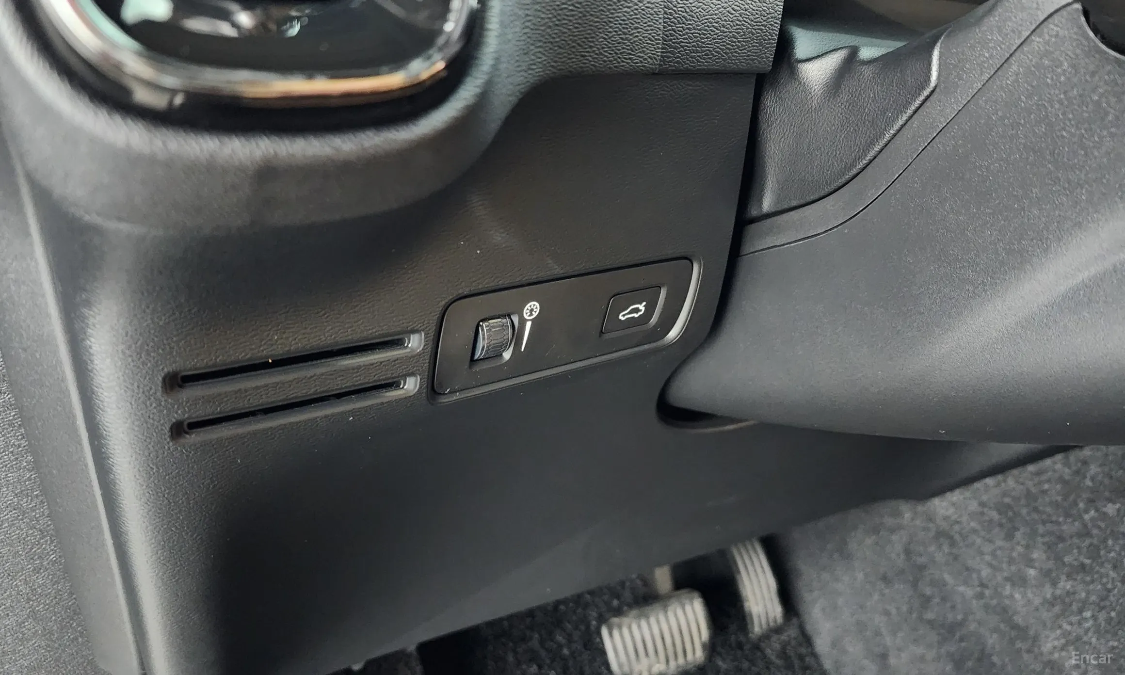Volvo XC40 превью 14