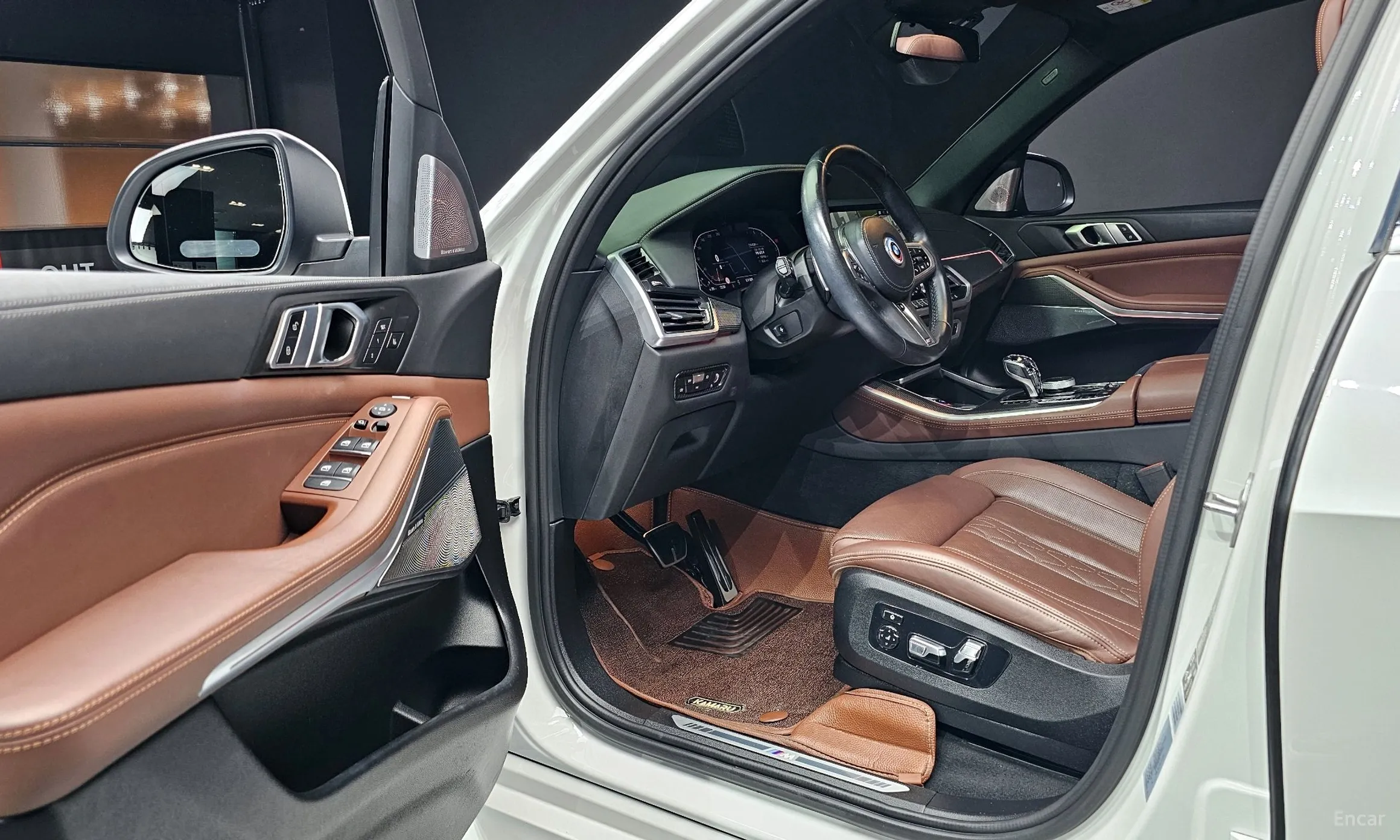BMW X5 (G05) превью 10