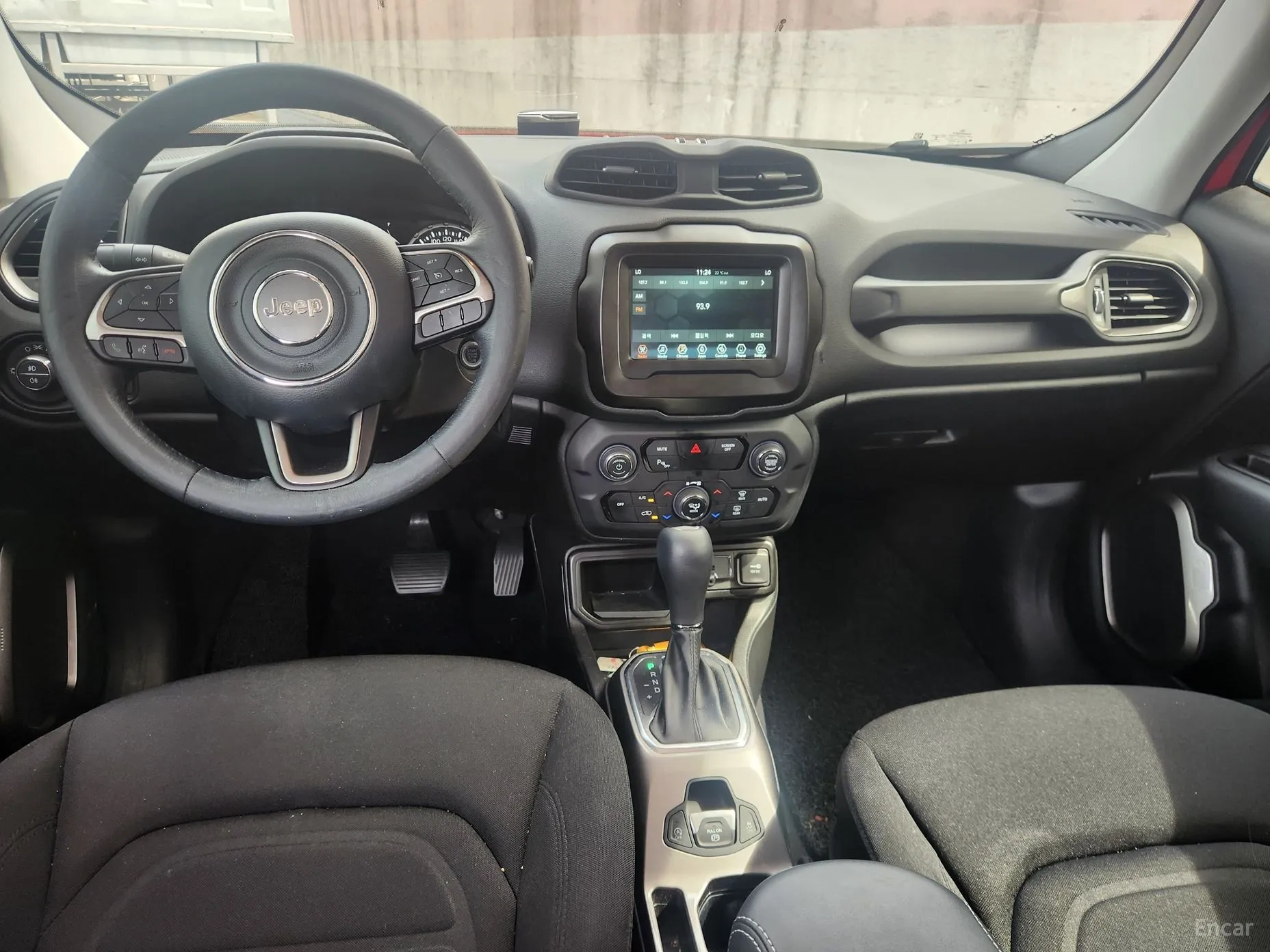 Jeep Renegade превью 6