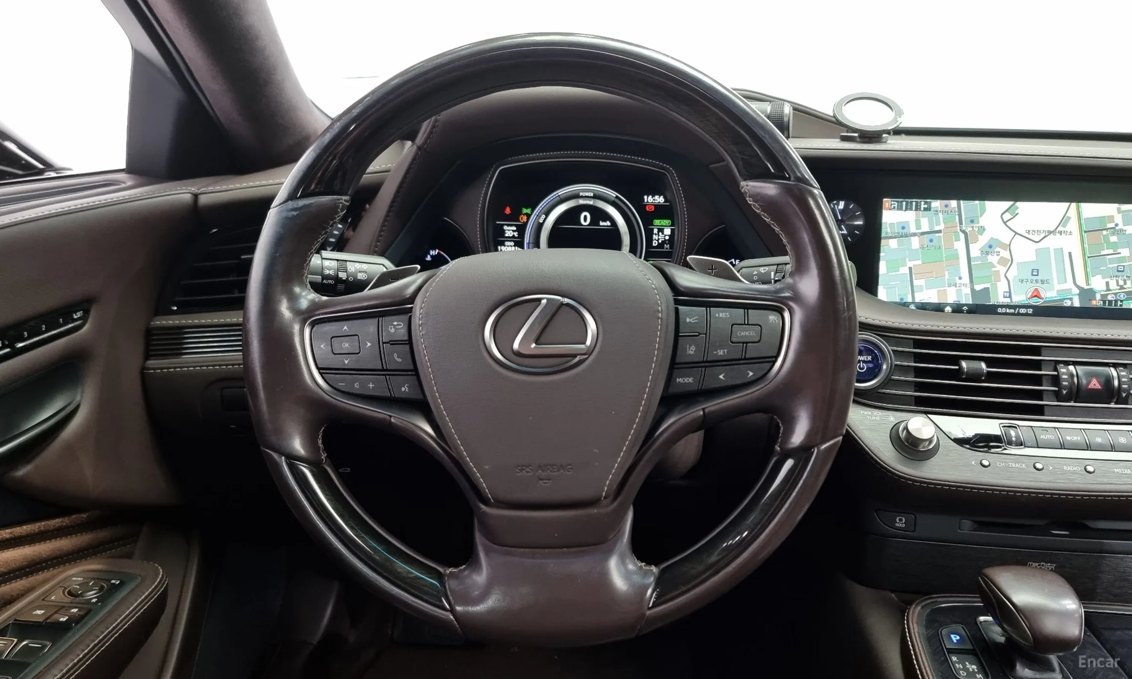 Lexus LS500h Gen 5 превью 13