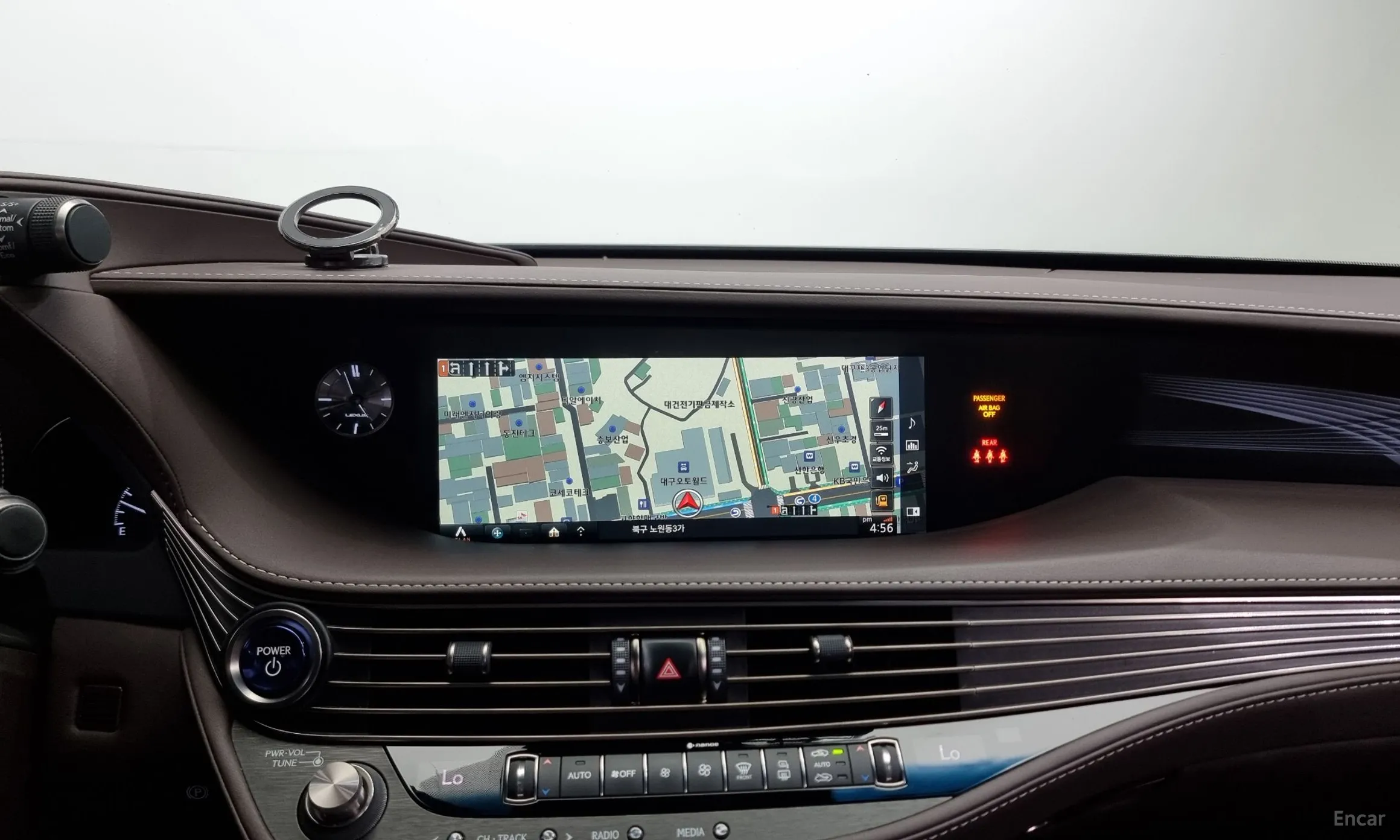 Lexus LS500h Gen 5 превью 17