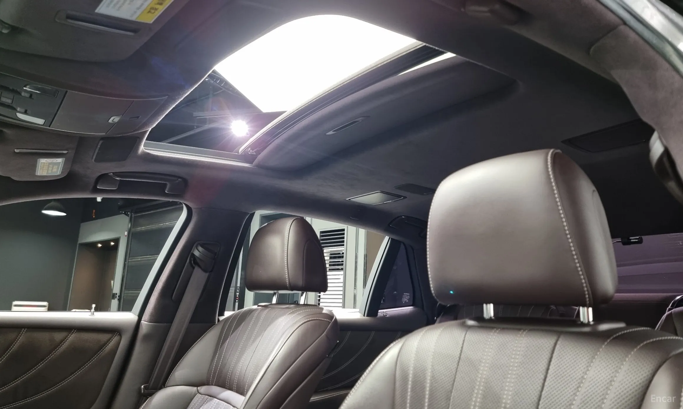Lexus LS500h Gen 5 превью 19