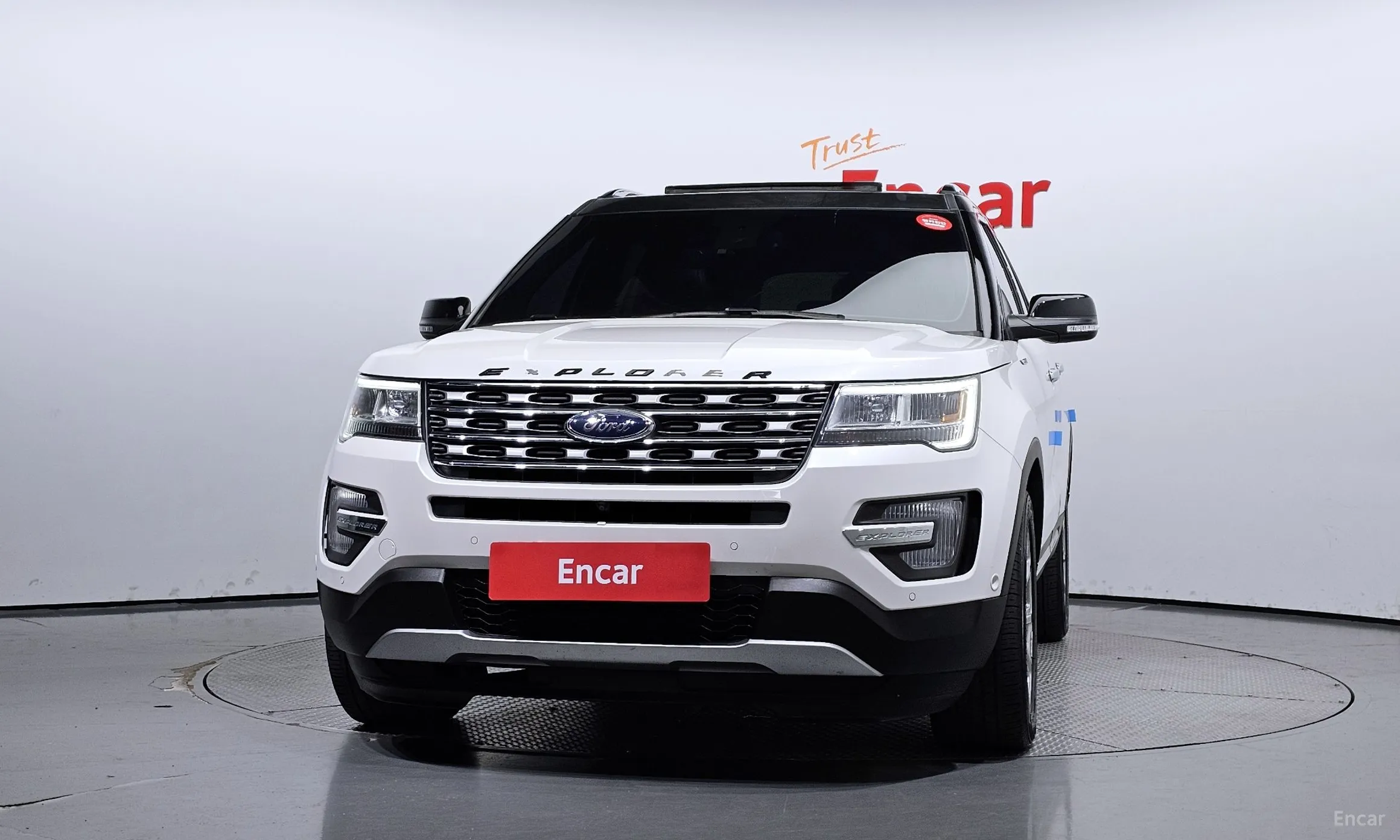 Ford Explorer превью 3