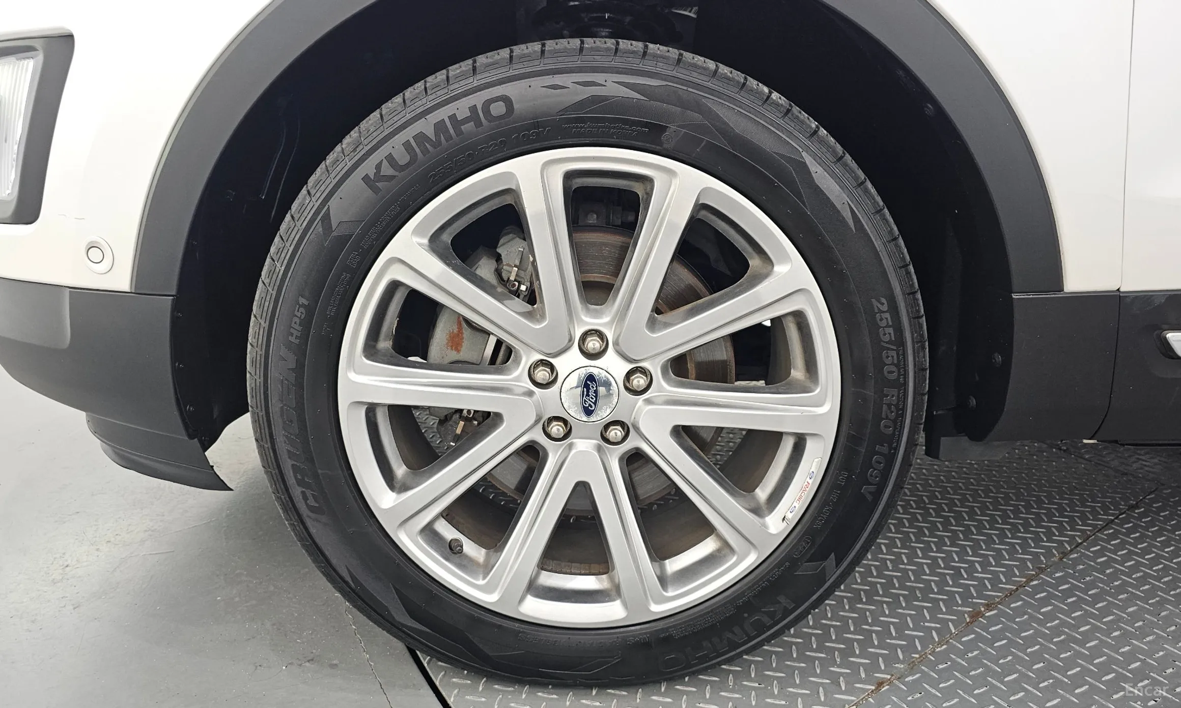 Ford Explorer превью 5