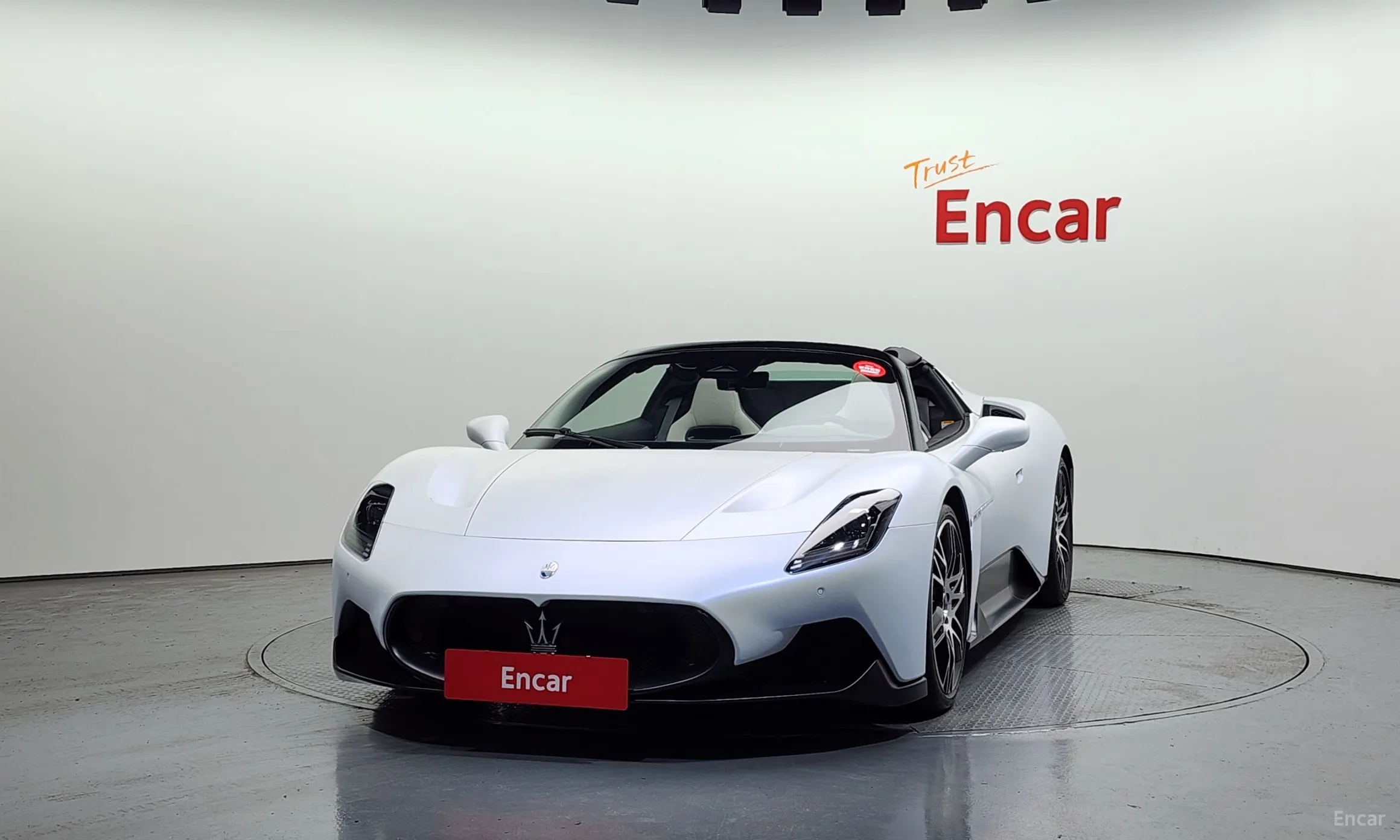 Maserati MC20 превью 3