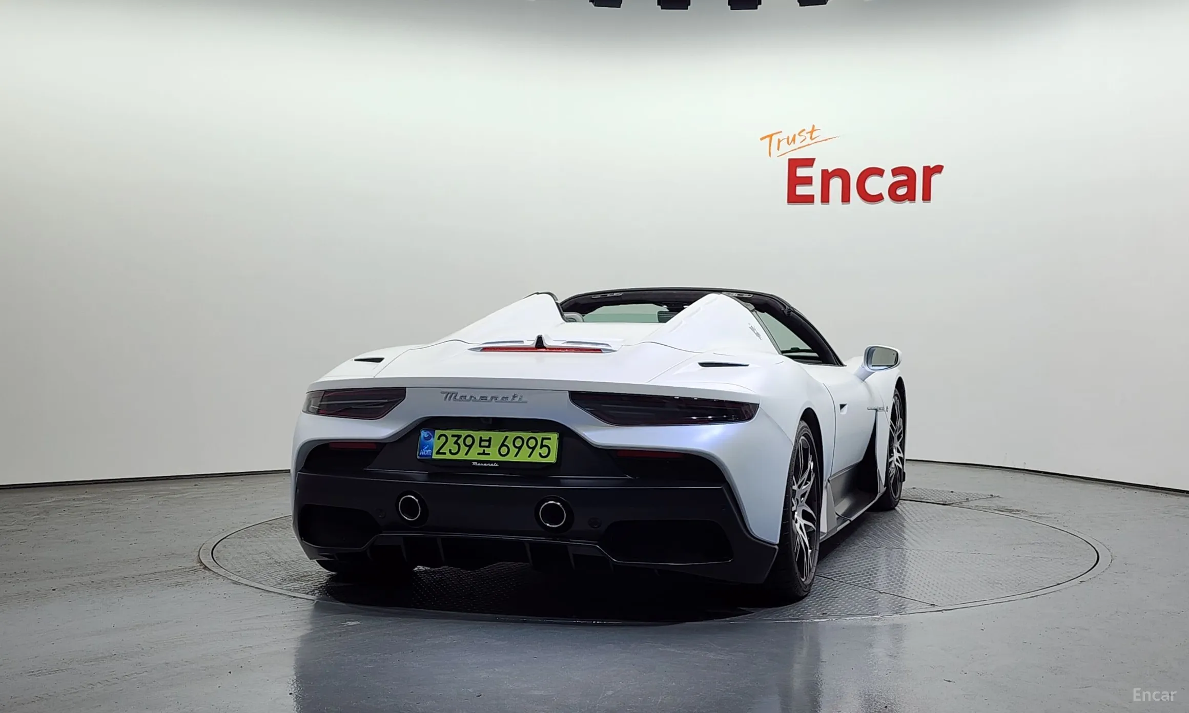 Maserati MC20 превью 4