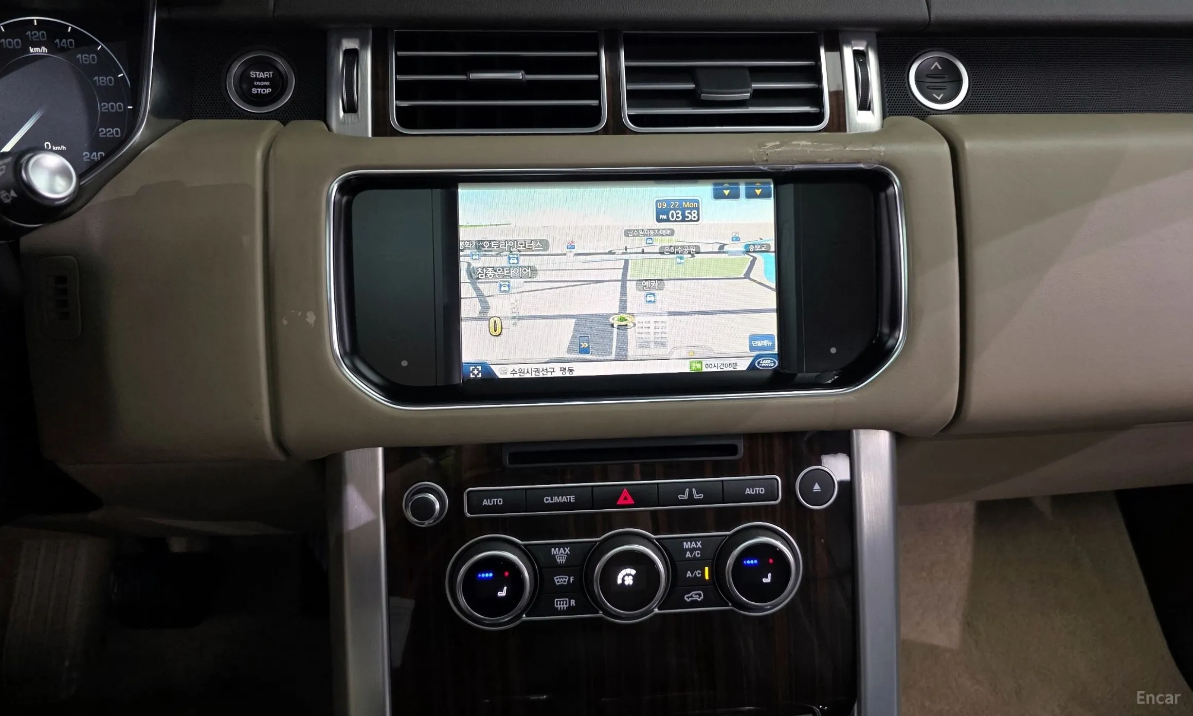 Land Rover Range Rover 4th Generation превью 14