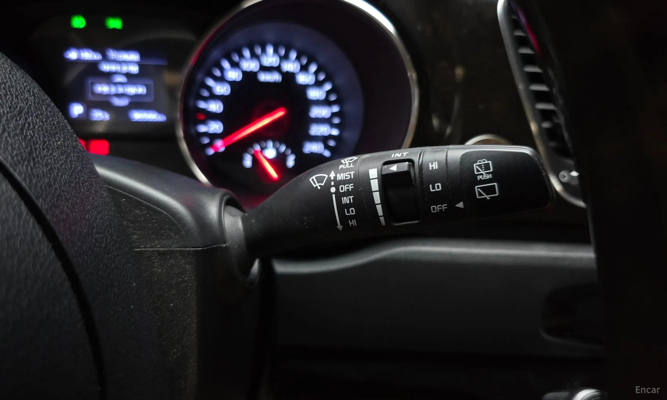 Kia Carnival превью 18