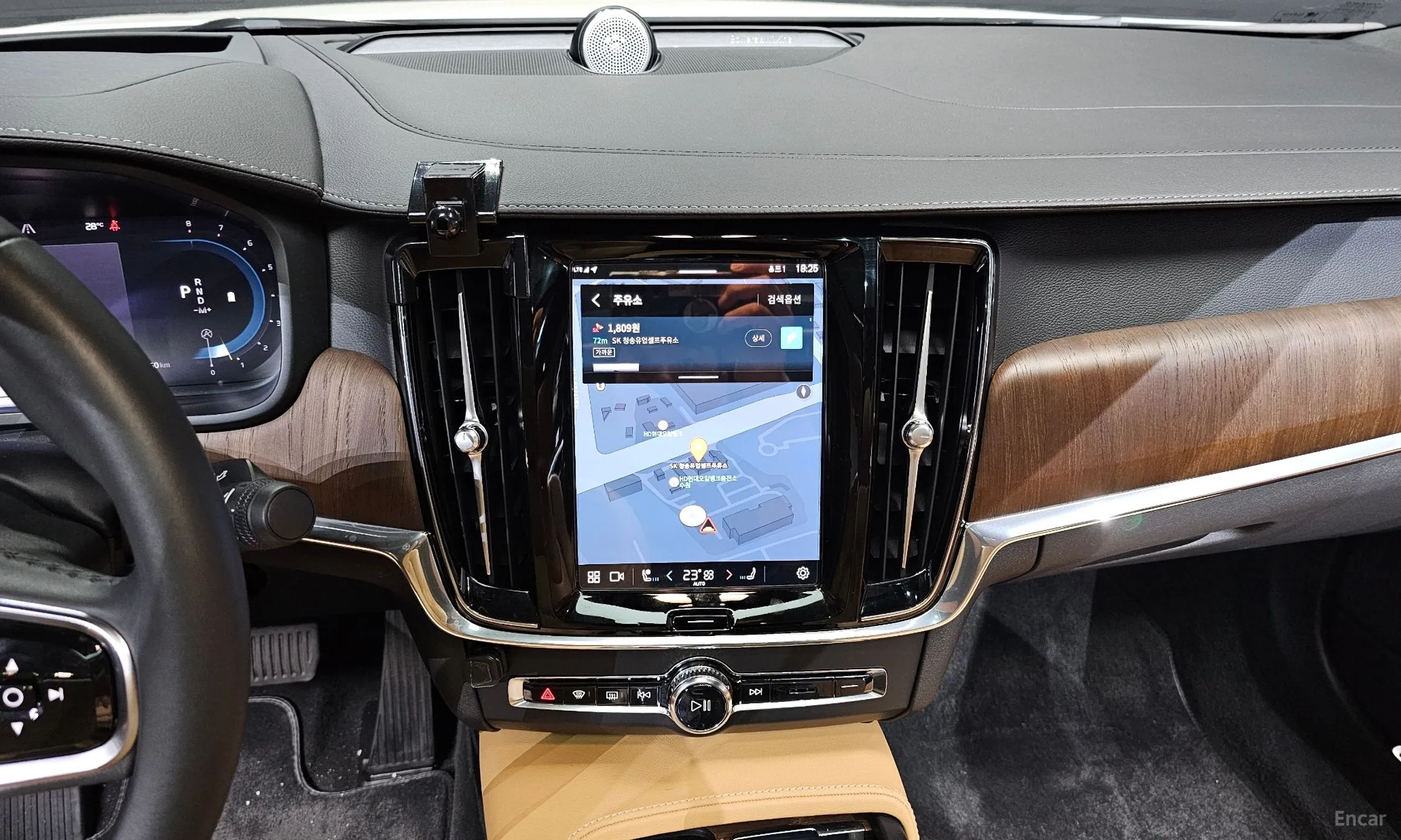 Volvo S90 превью 14