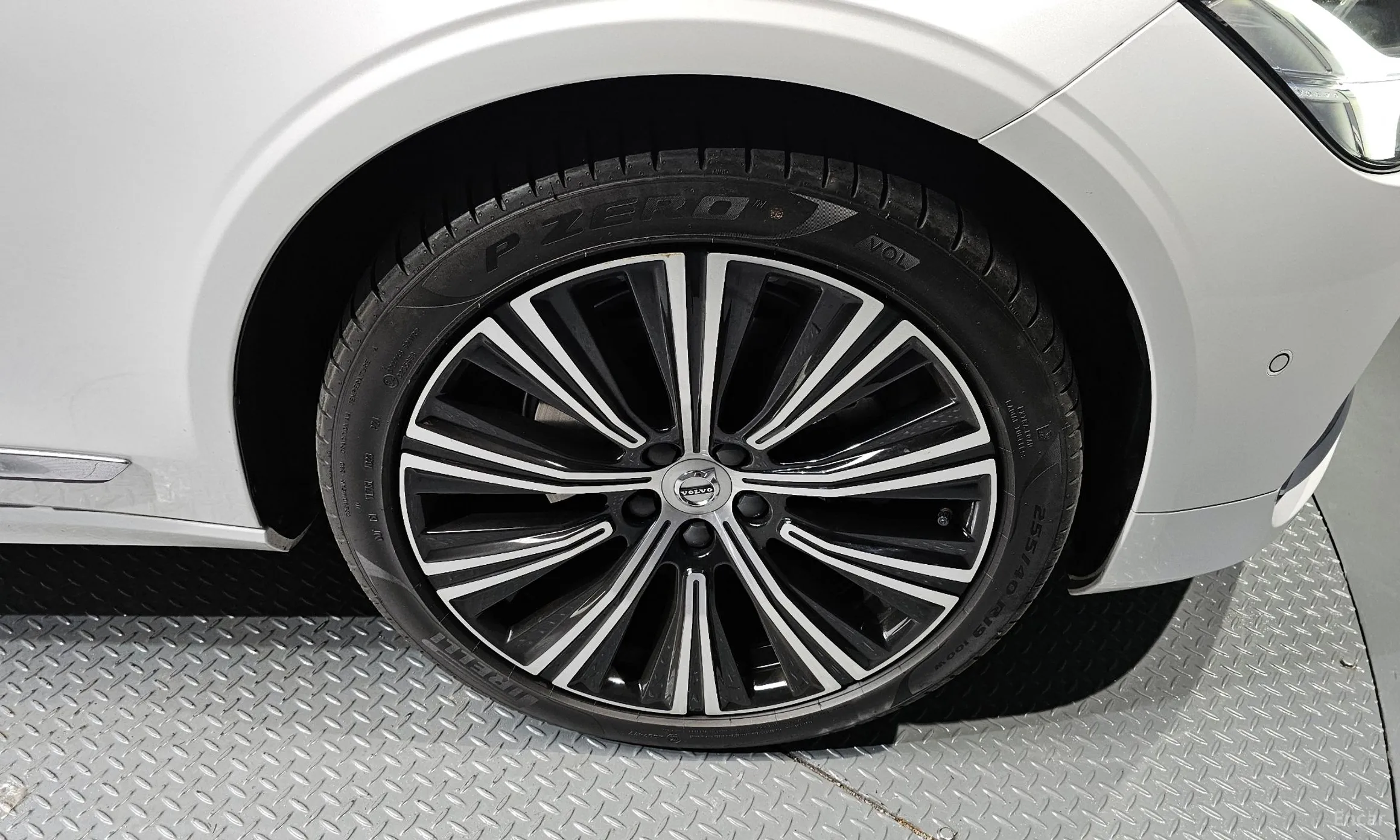 Volvo S90 превью 5