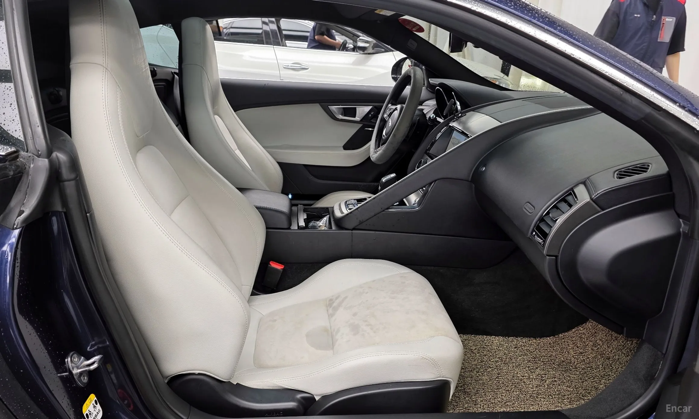 Jaguar F-TYPE превью 11