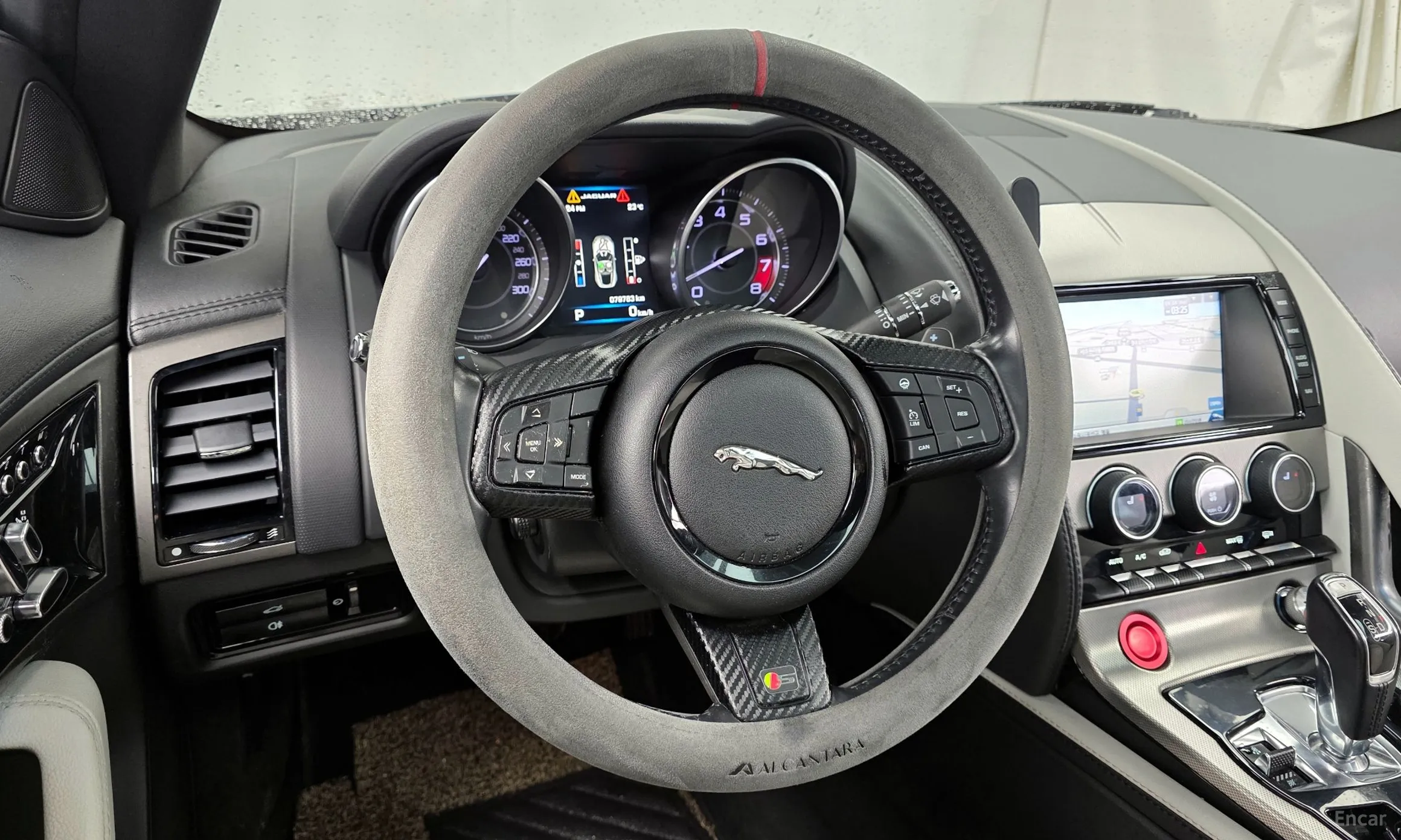 Jaguar F-TYPE превью 12