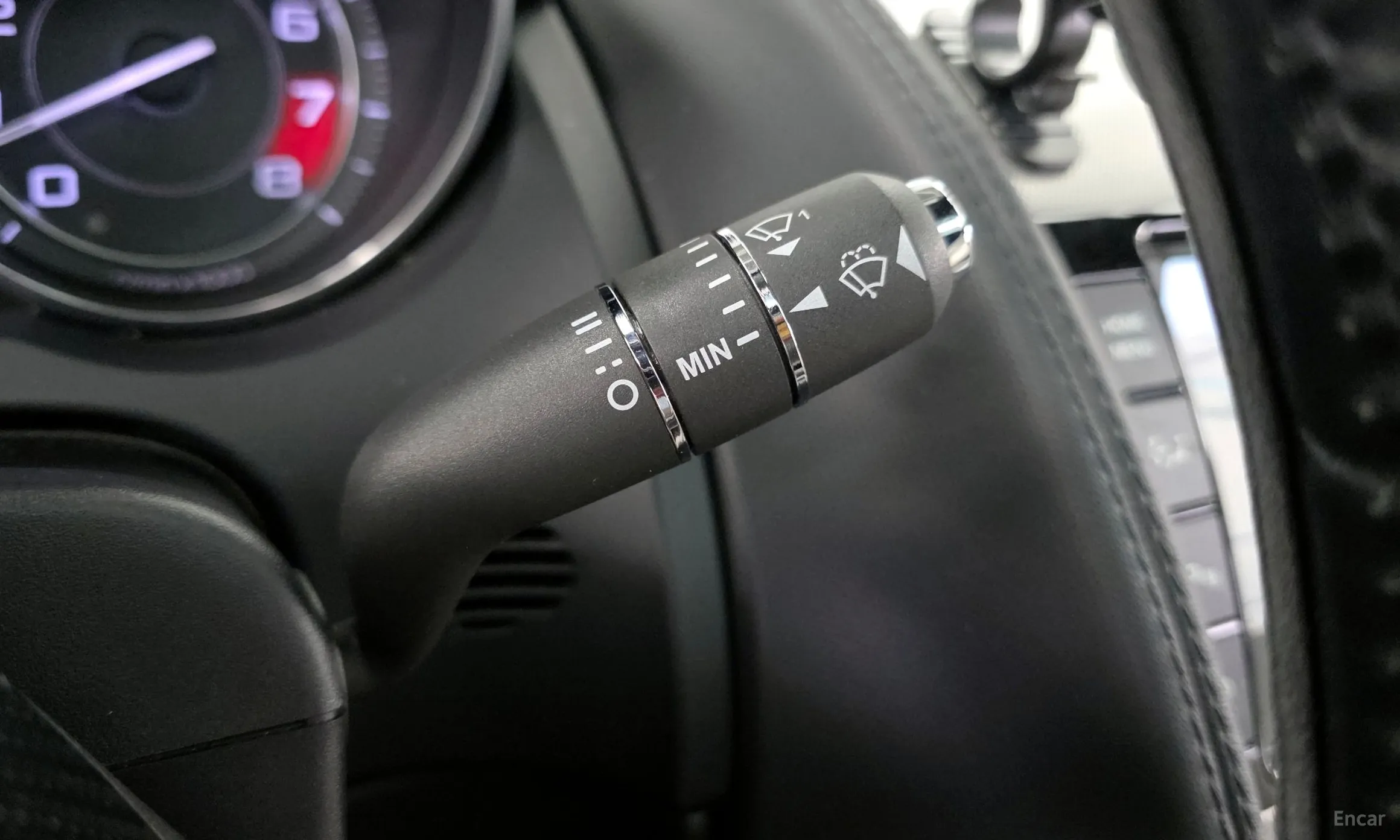 Jaguar F-TYPE превью 19