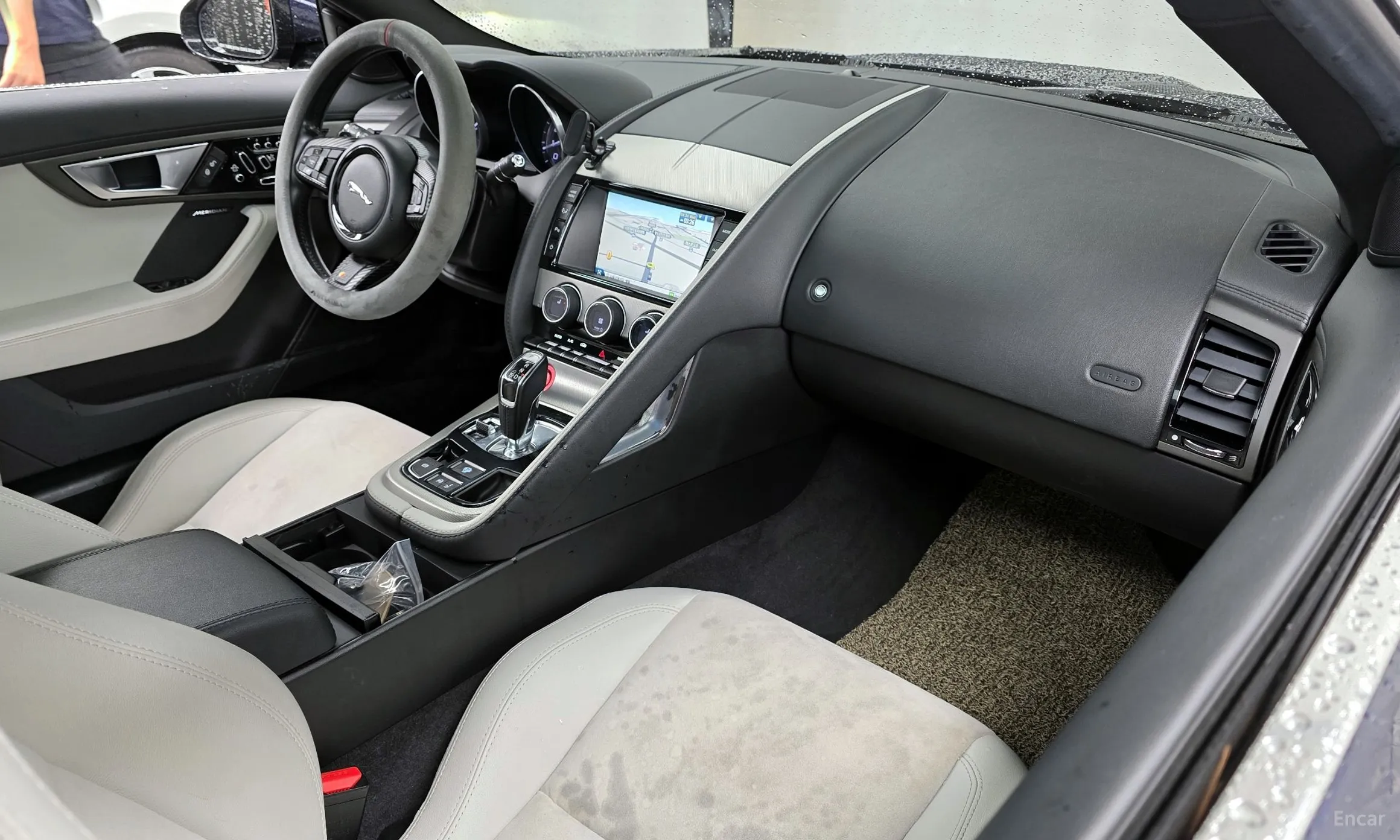 Jaguar F-TYPE превью 7