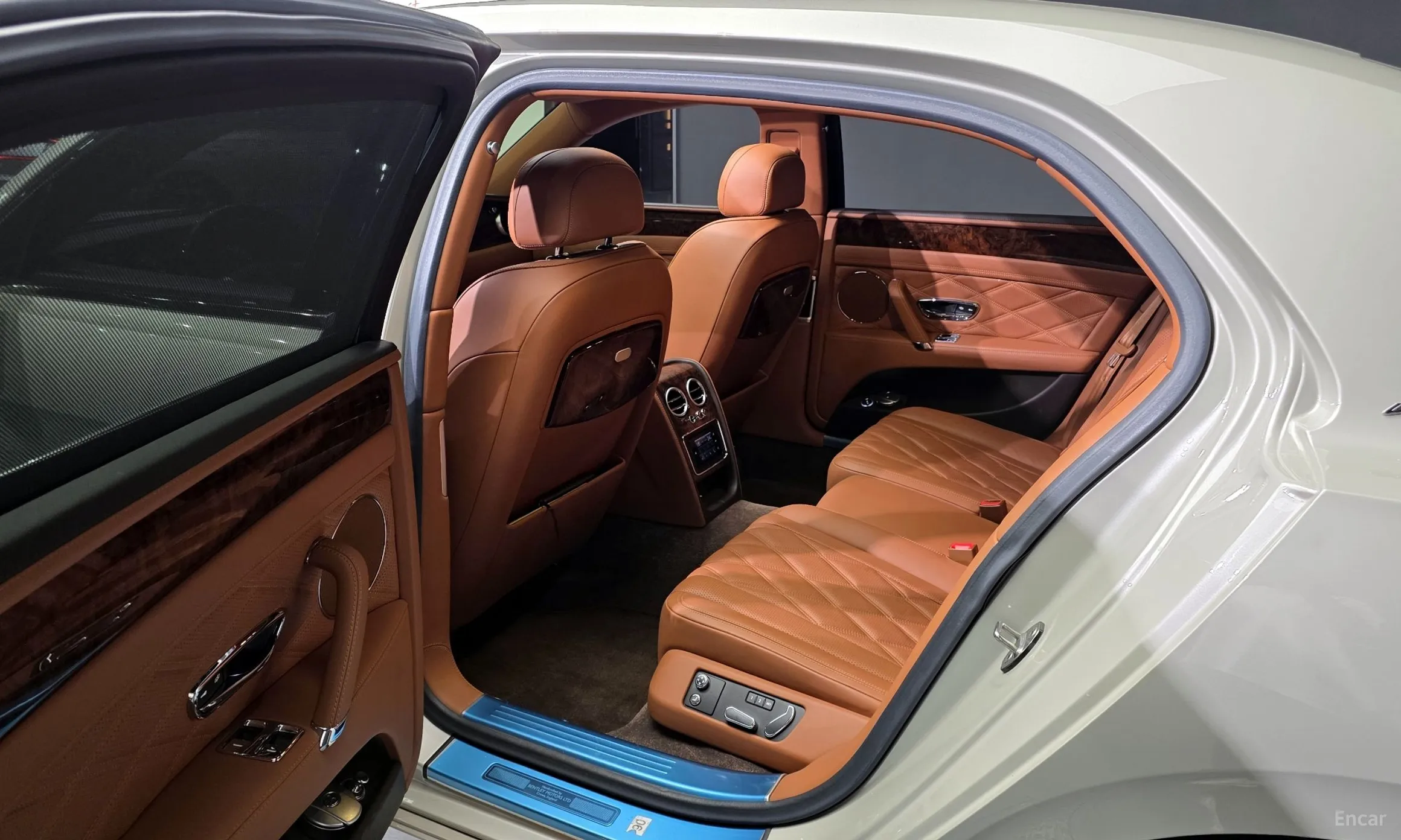 Bentley Flying Spur 2nd Generation превью 11