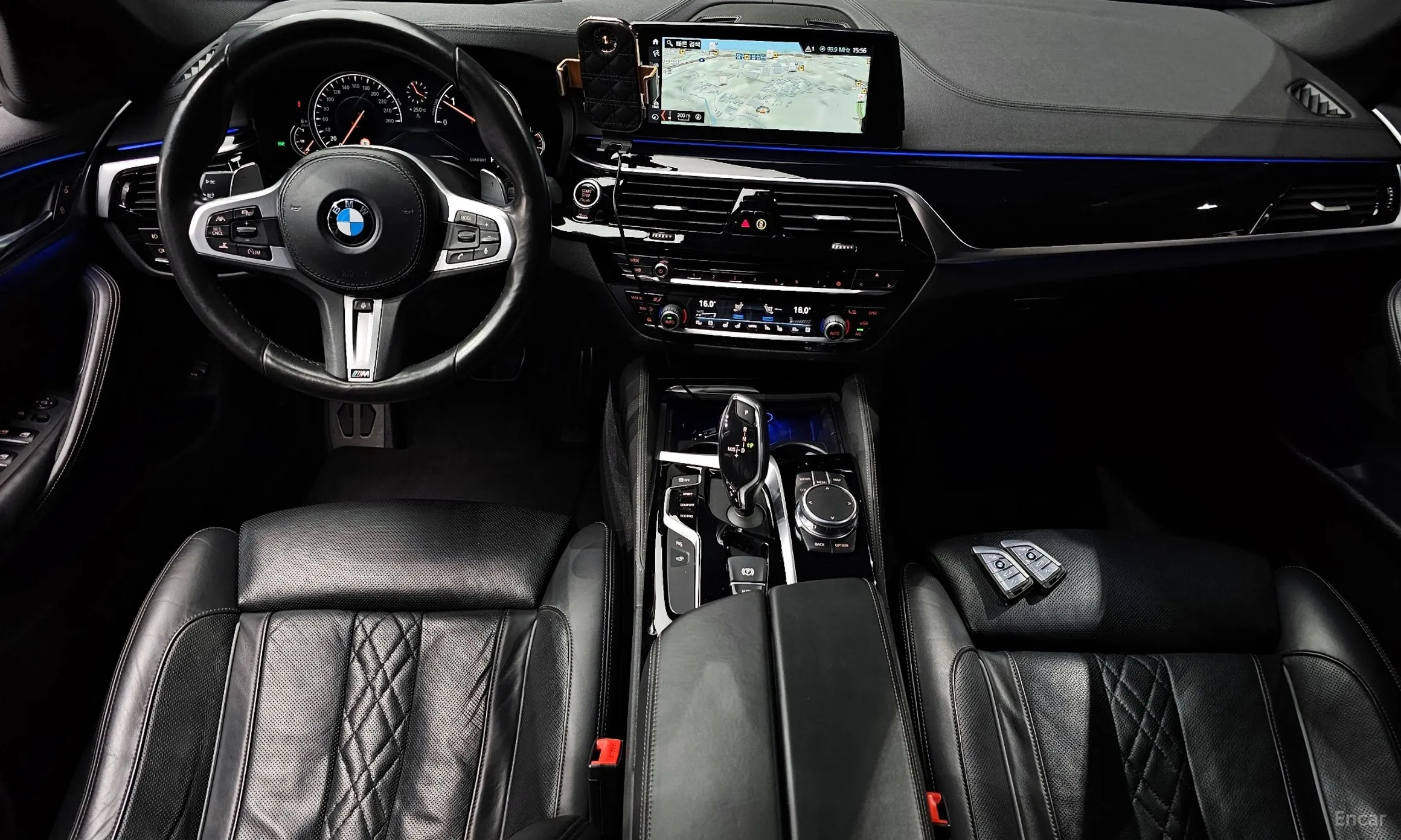 BMW 5 Series (G30) превью 7