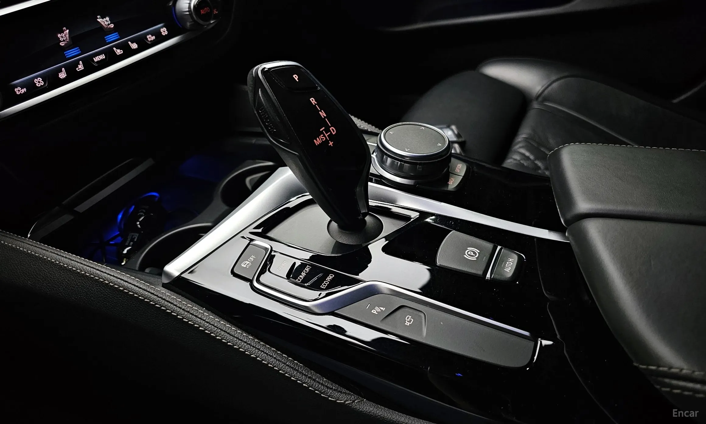 BMW 5 Series (G30) превью 9