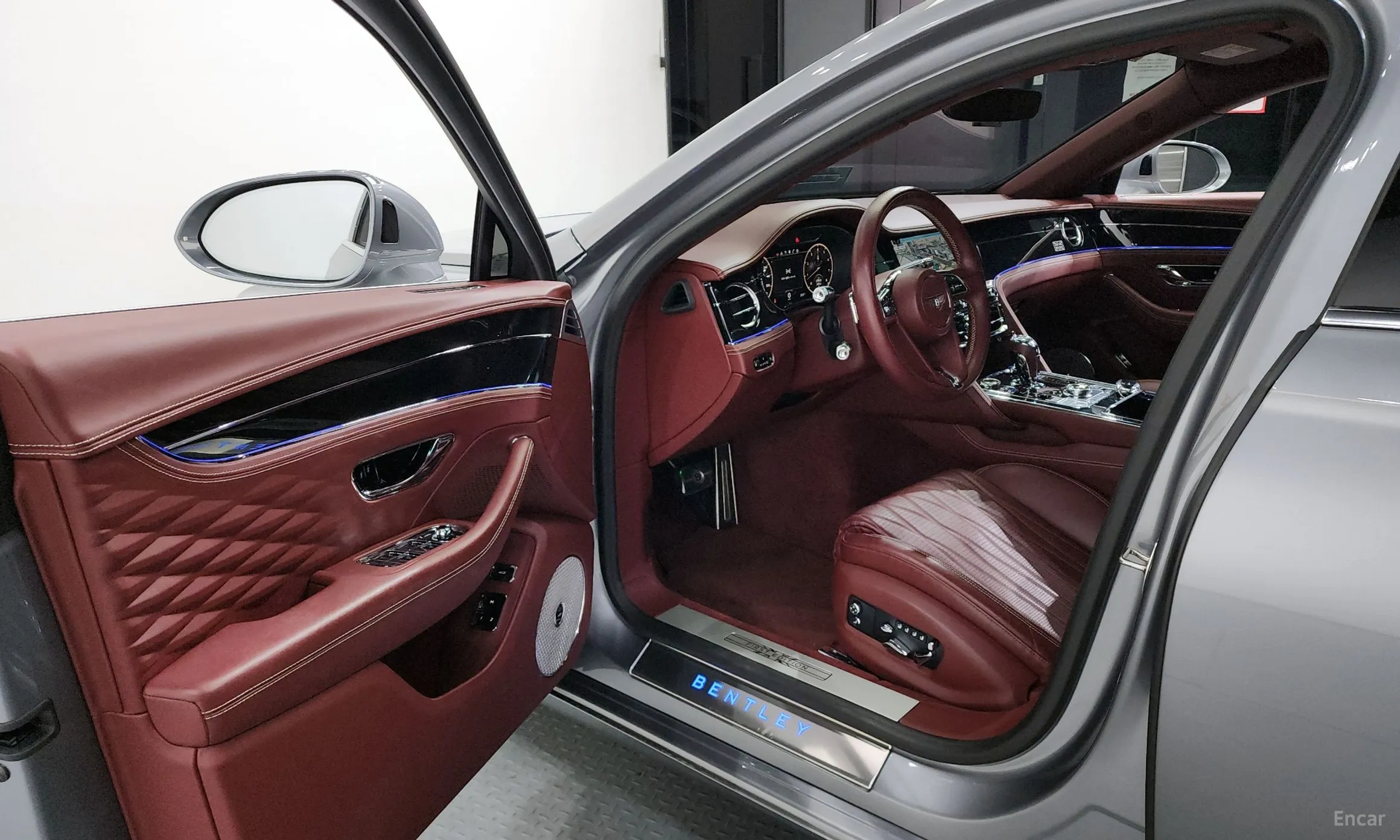Bentley Flying Spur 3rd Generation превью 10