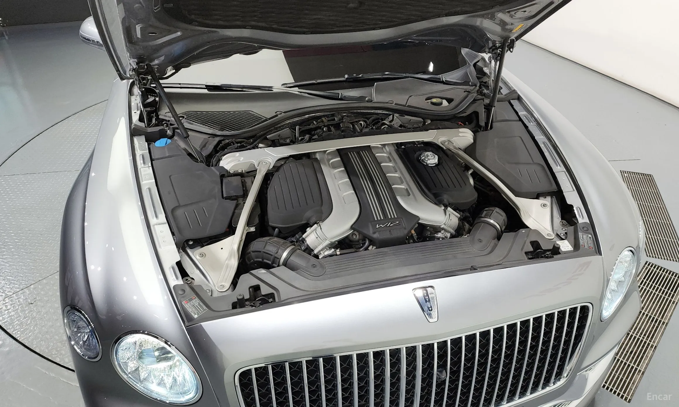 Bentley Flying Spur 3rd Generation превью 6