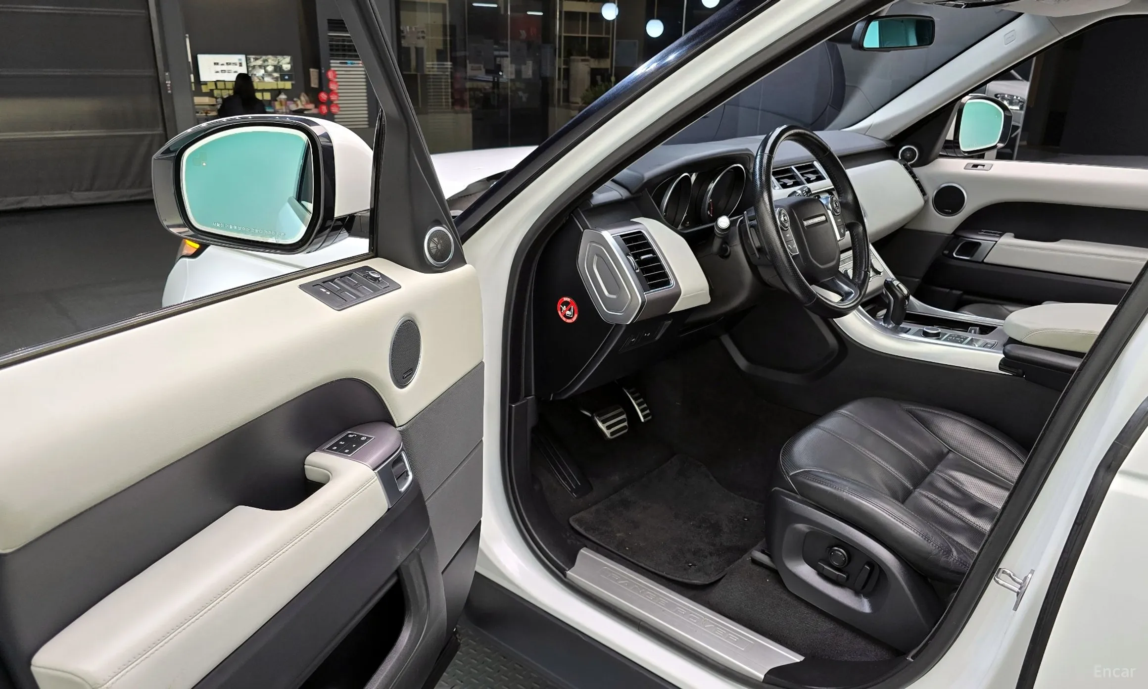 Land Rover Range Rover Sport 2nd Generation превью 11