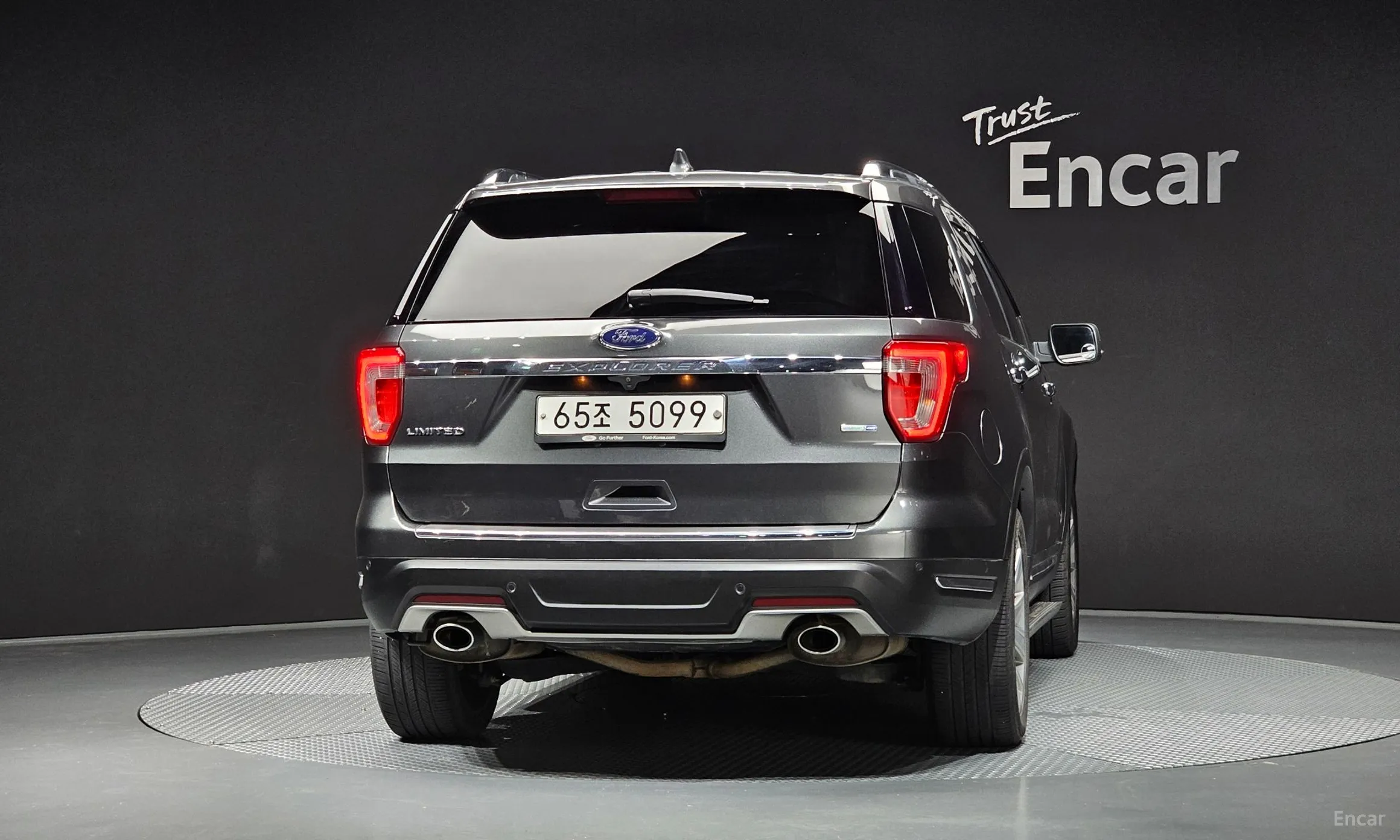 Ford Explorer превью 4
