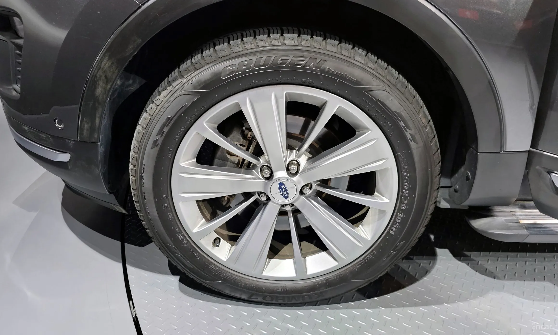 Ford Explorer превью 5