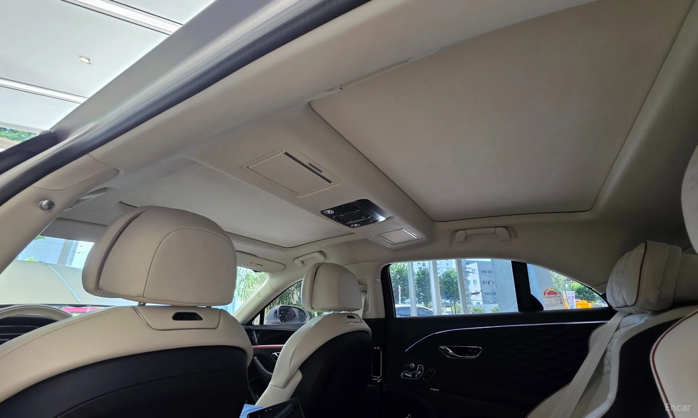Bentley Flying Spur 3rd Generation превью 10