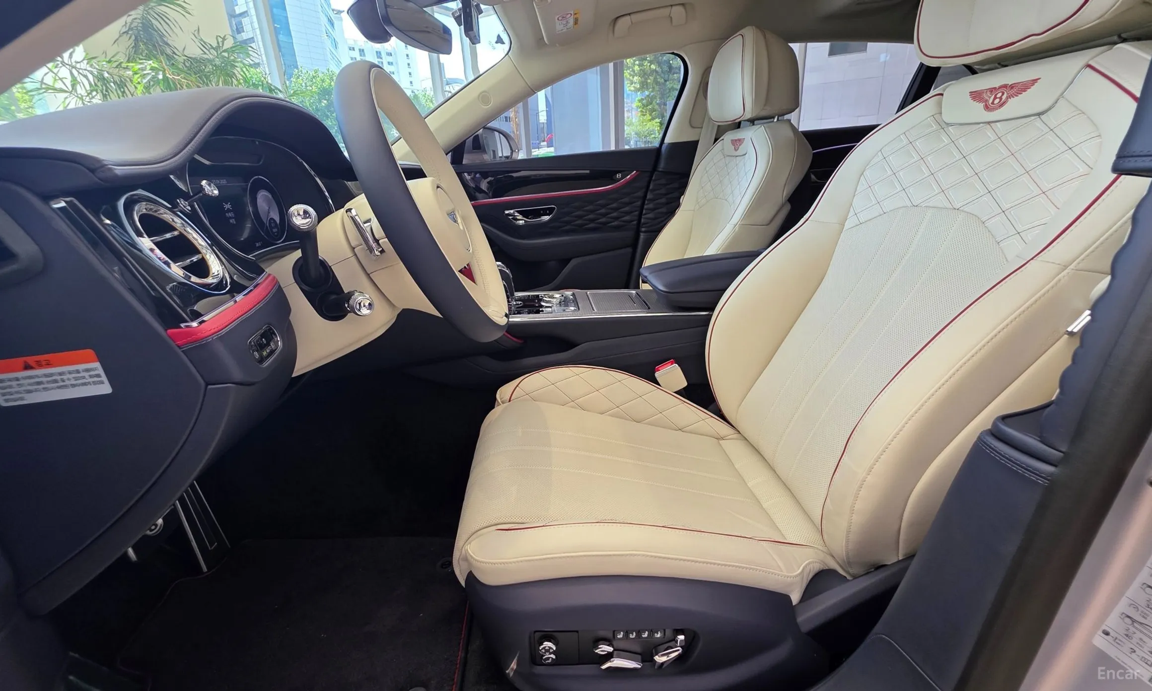 Bentley Flying Spur 3rd Generation превью 14