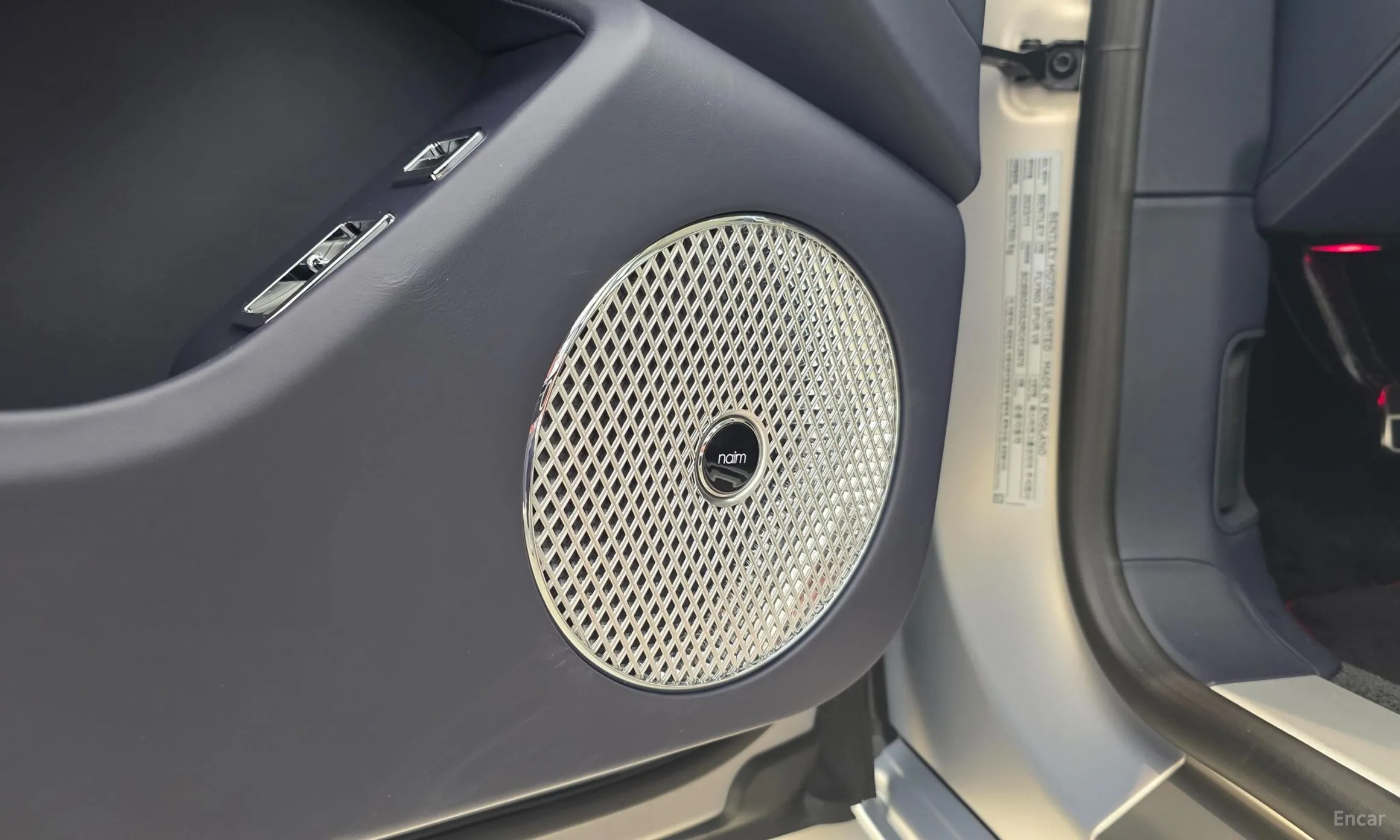 Bentley Flying Spur 3rd Generation превью 19