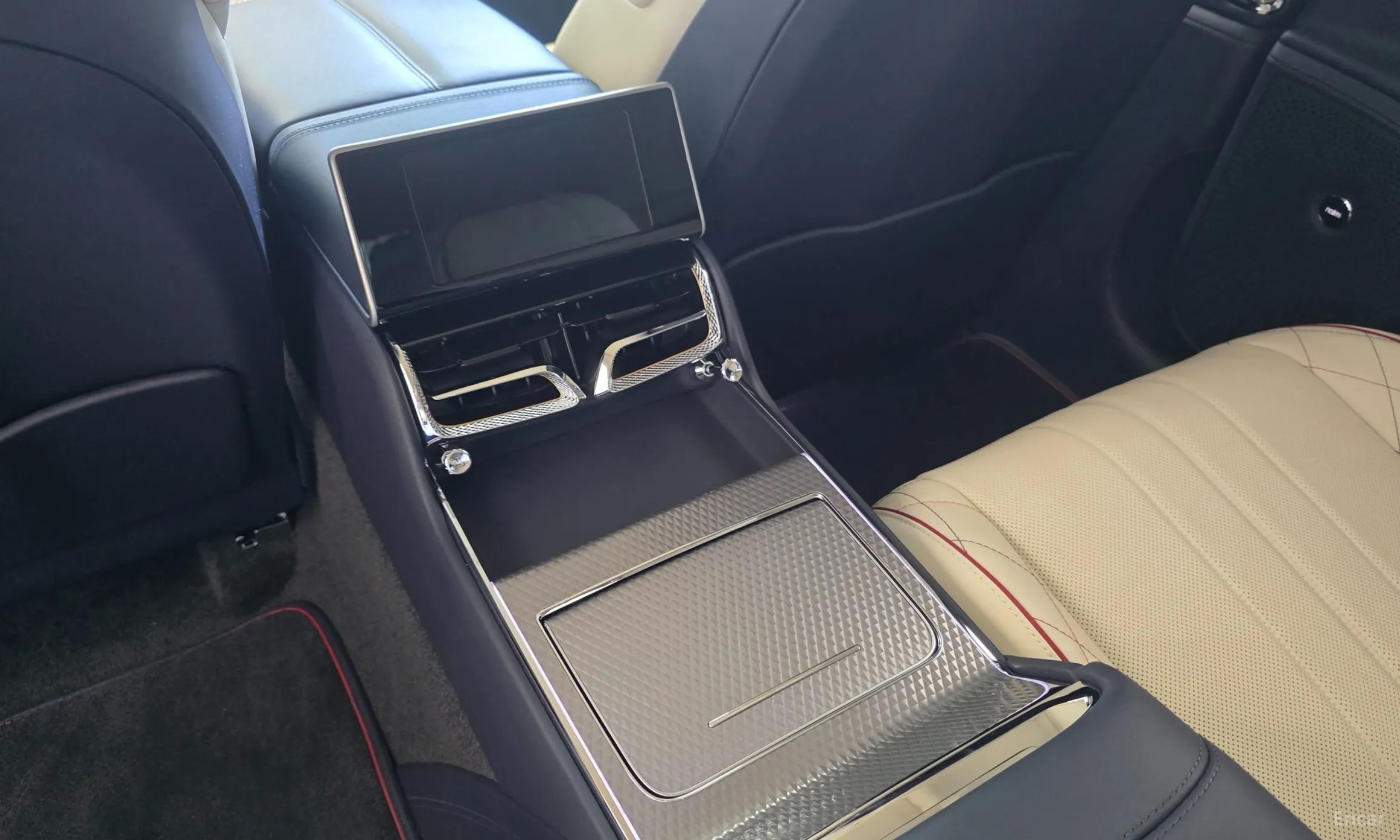 Bentley Flying Spur 3rd Generation превью 9