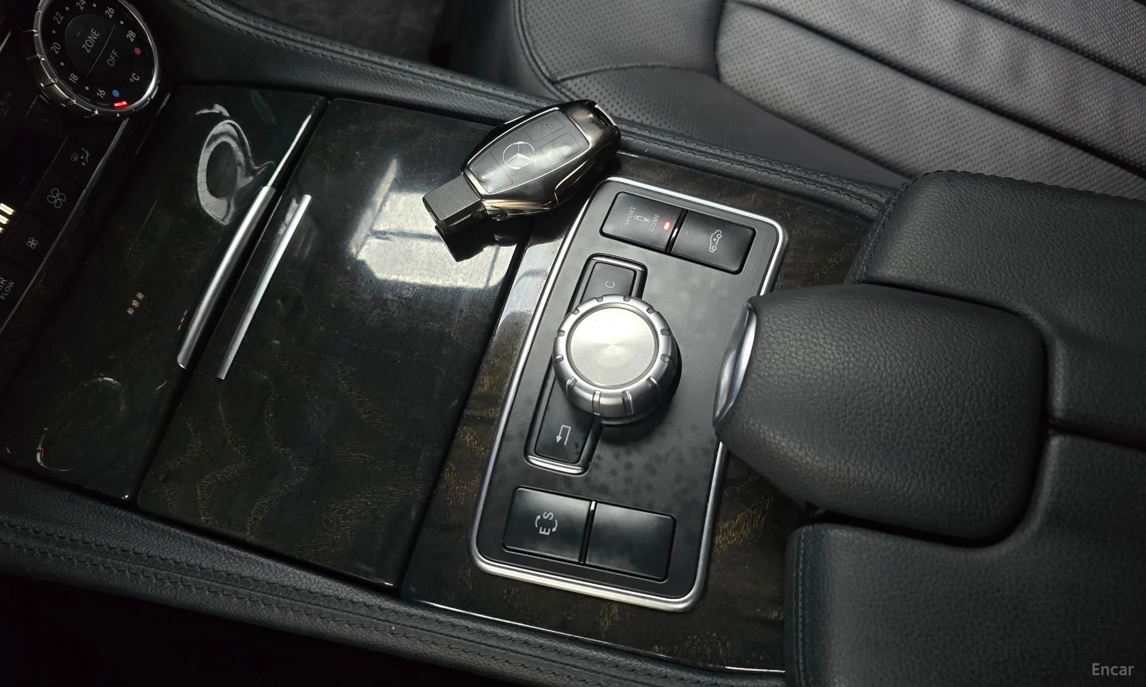 Mercedes Benz CLS-Class W218 превью 16