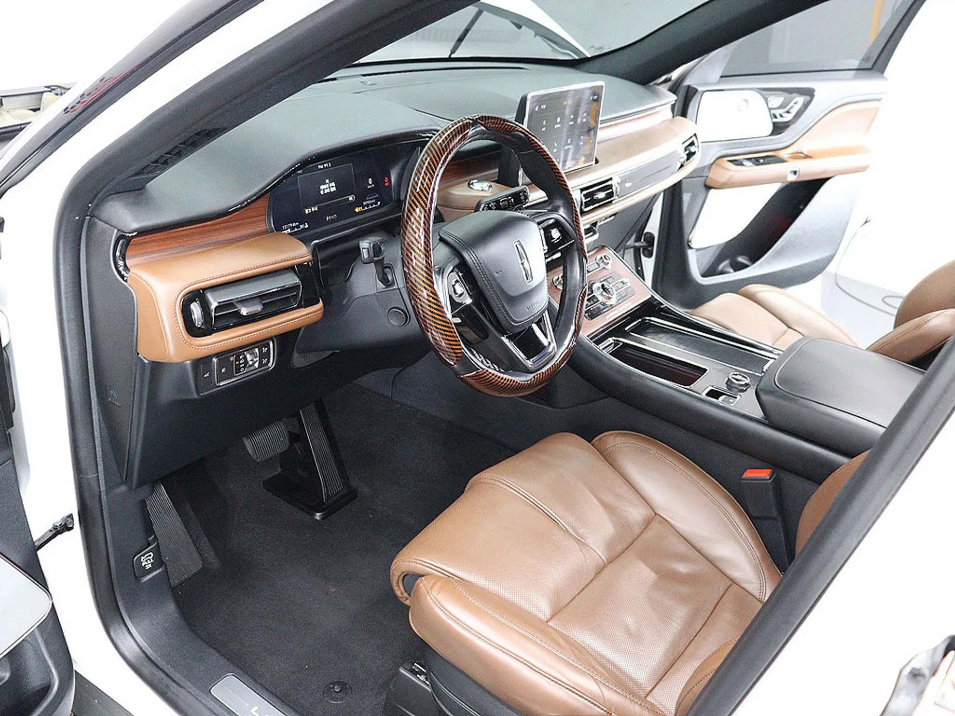 Lincoln Aviator 2nd Generation превью 16
