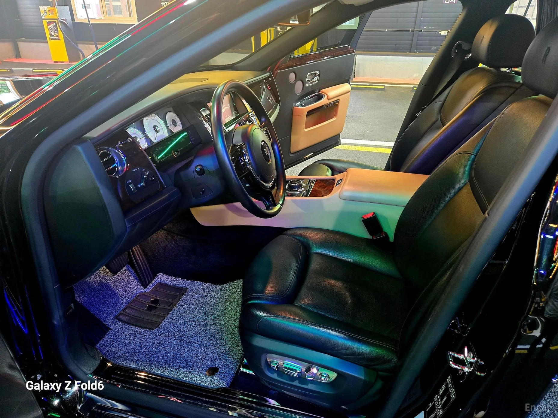 Rolls-Royce Ghost превью 8