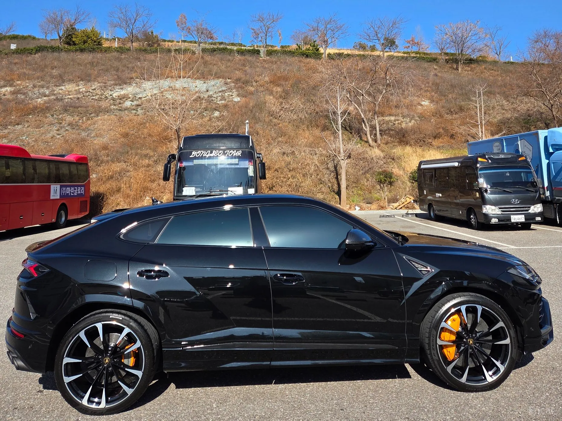 Lamborghini Urus превью 3